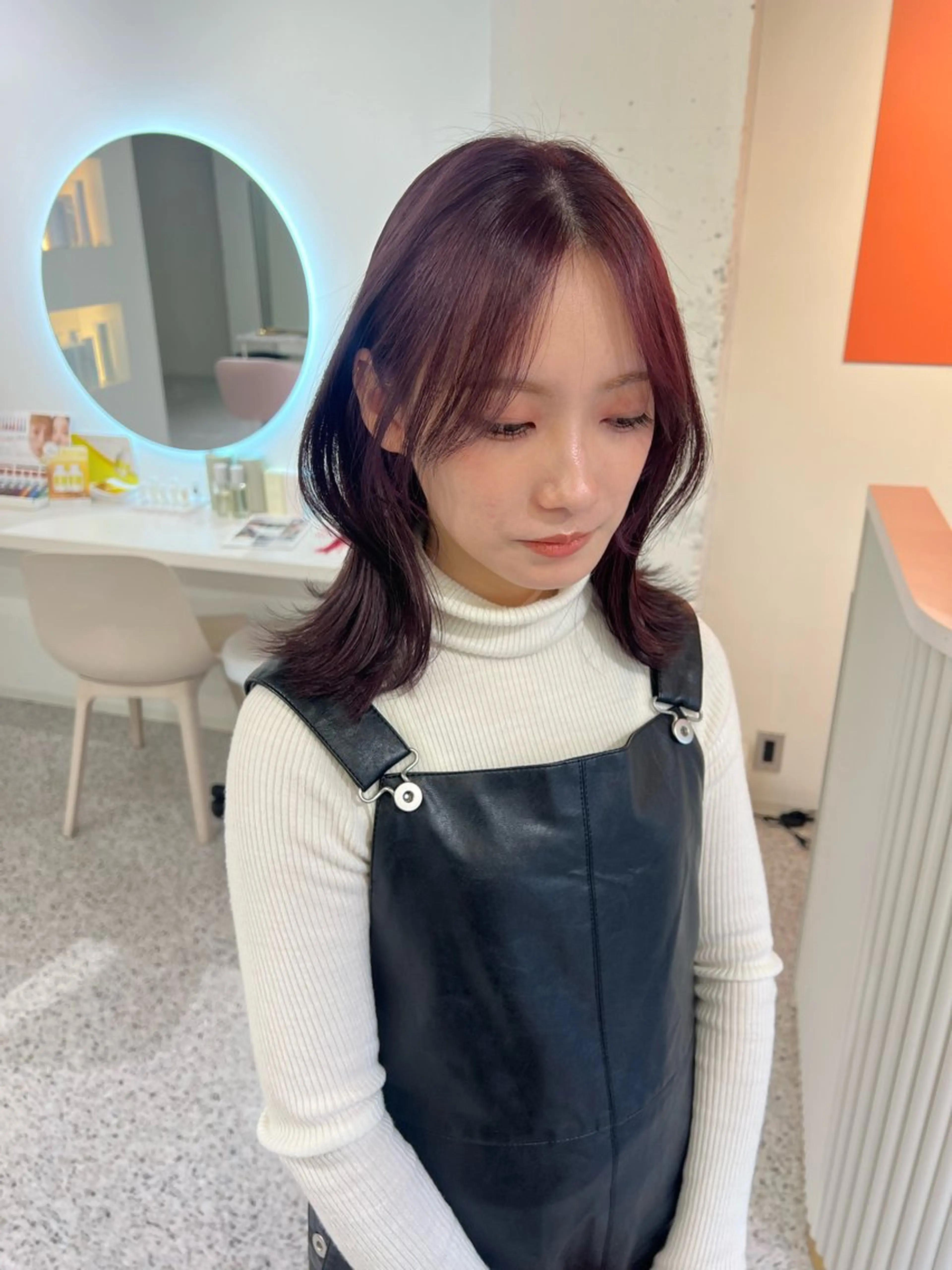 ミディアム カット ヘアカラー トリートメント cher. naoのヘアスタイル