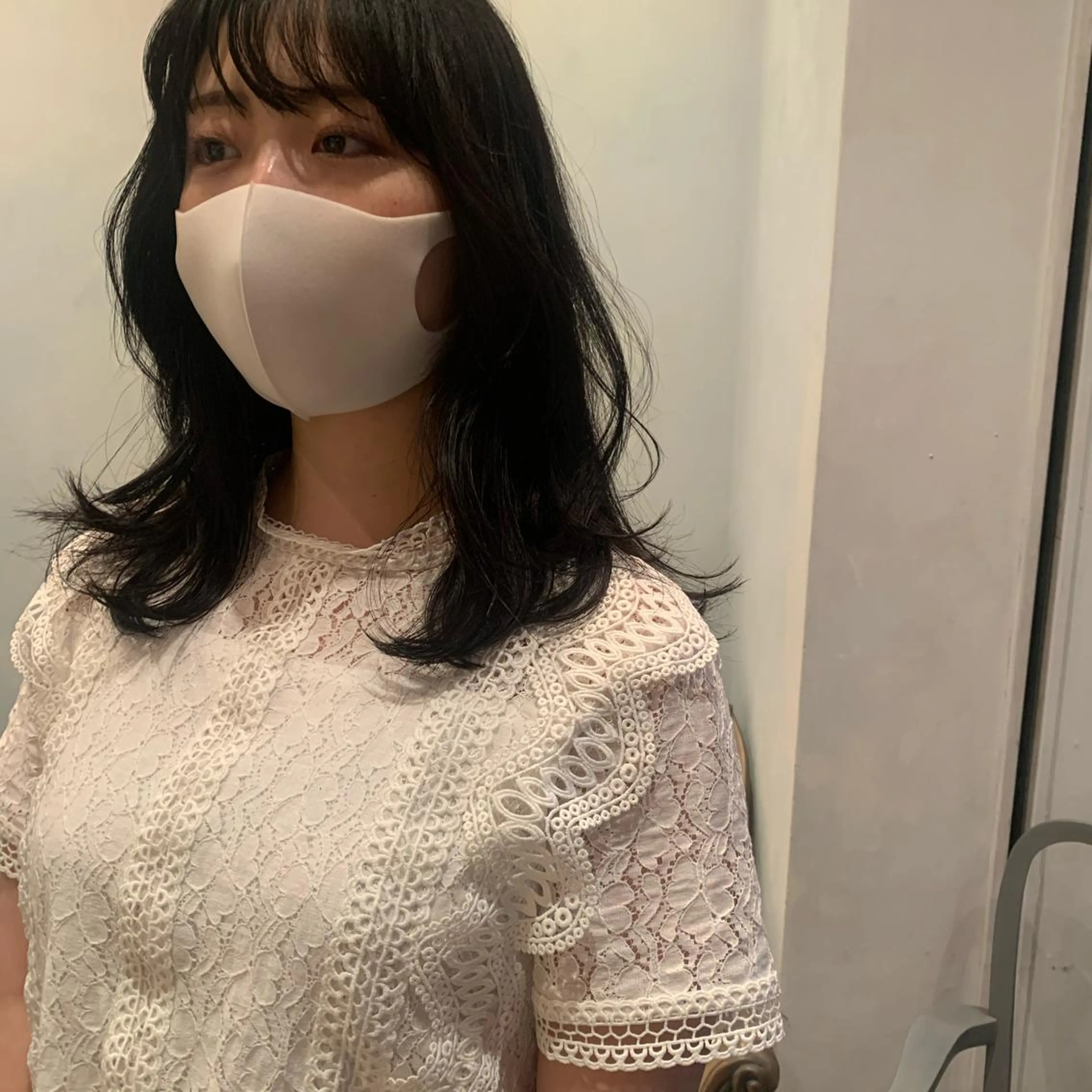 ミディアム カラー SAKINO. ベージュカラーのヘアスタイル