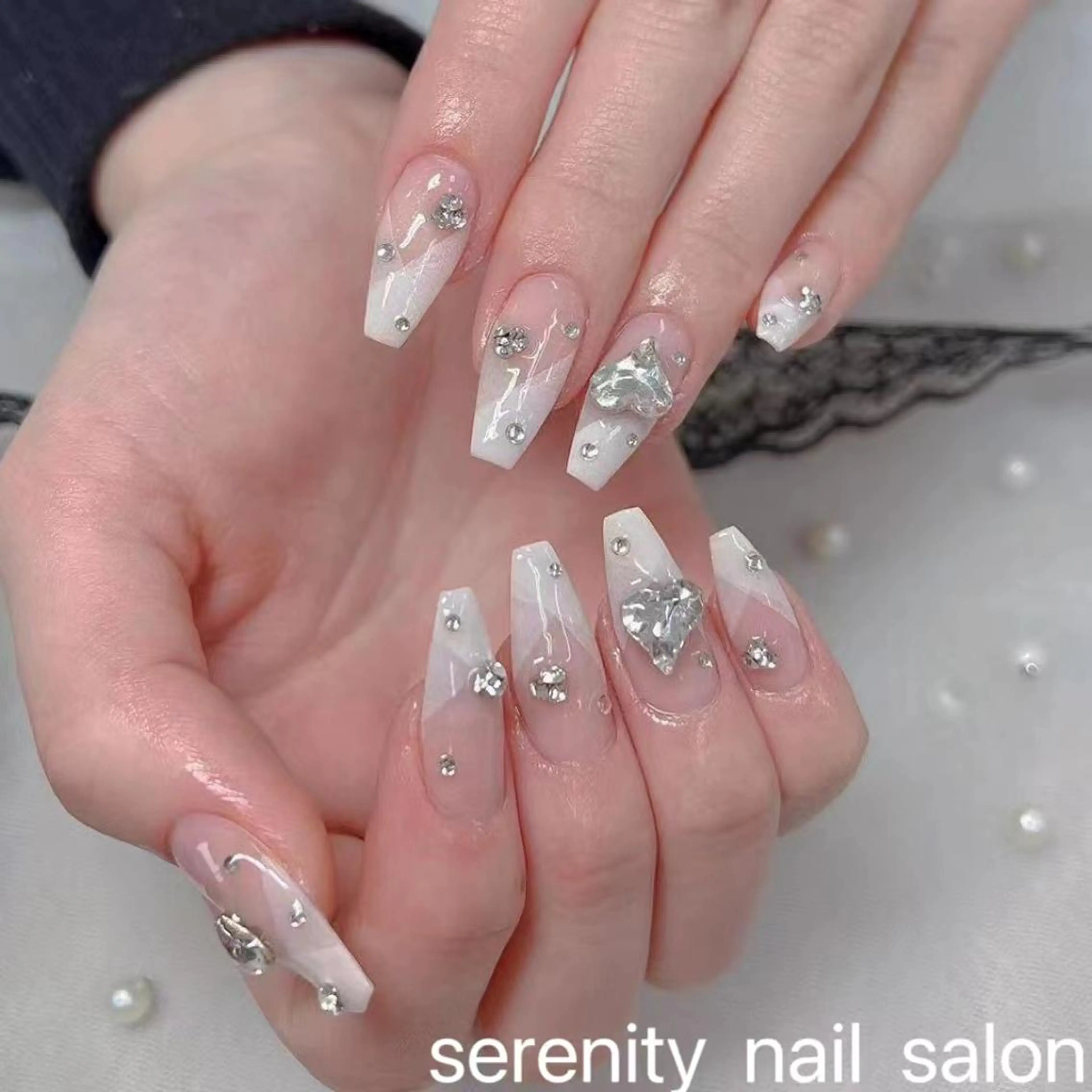 ネイル ハンドネイル ハンドケア ✨Serenity Nail salonのネイルデザイン