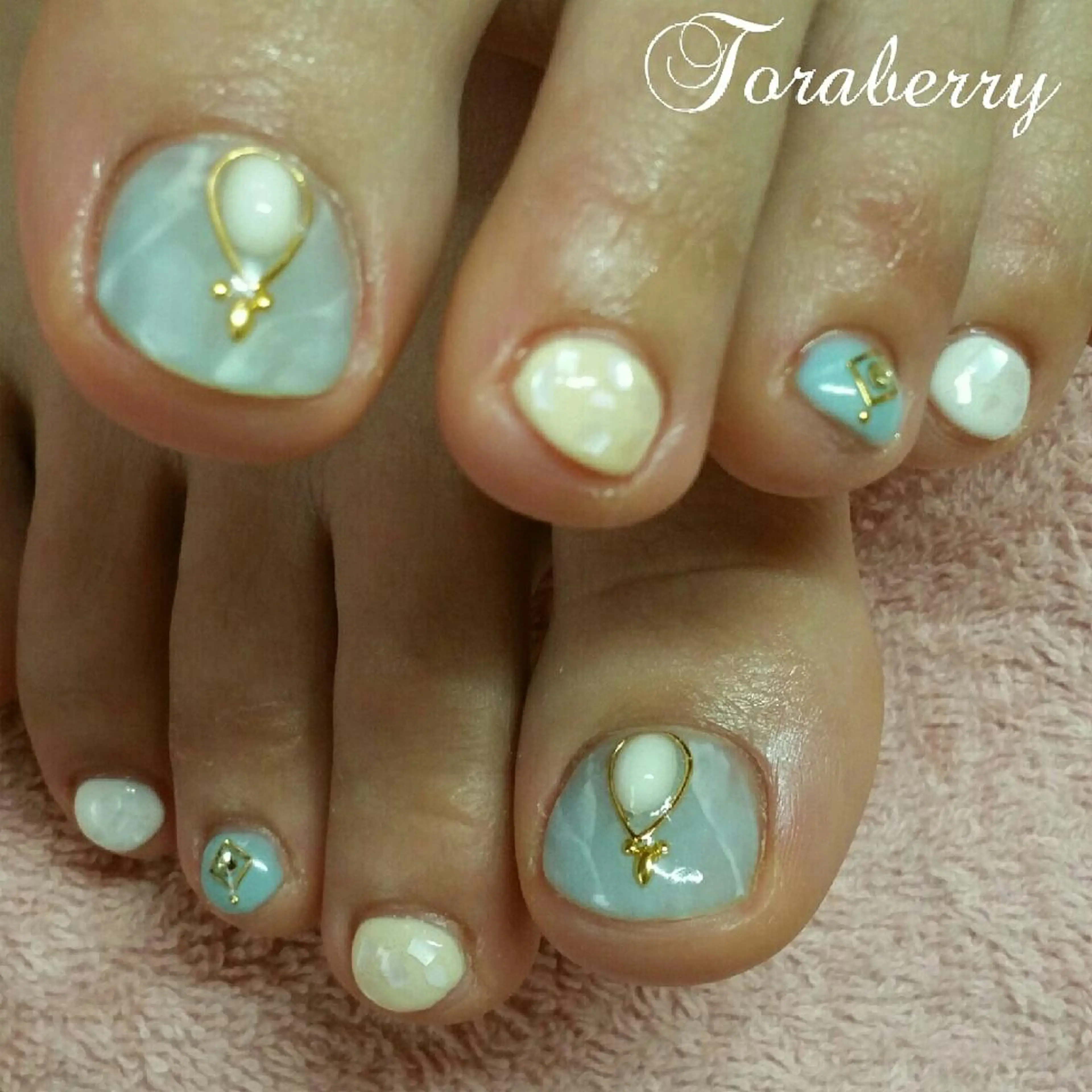 ネイル 大理石ネイル(マーブル) フットネイル ネイリスト なつみのネイルデザイン