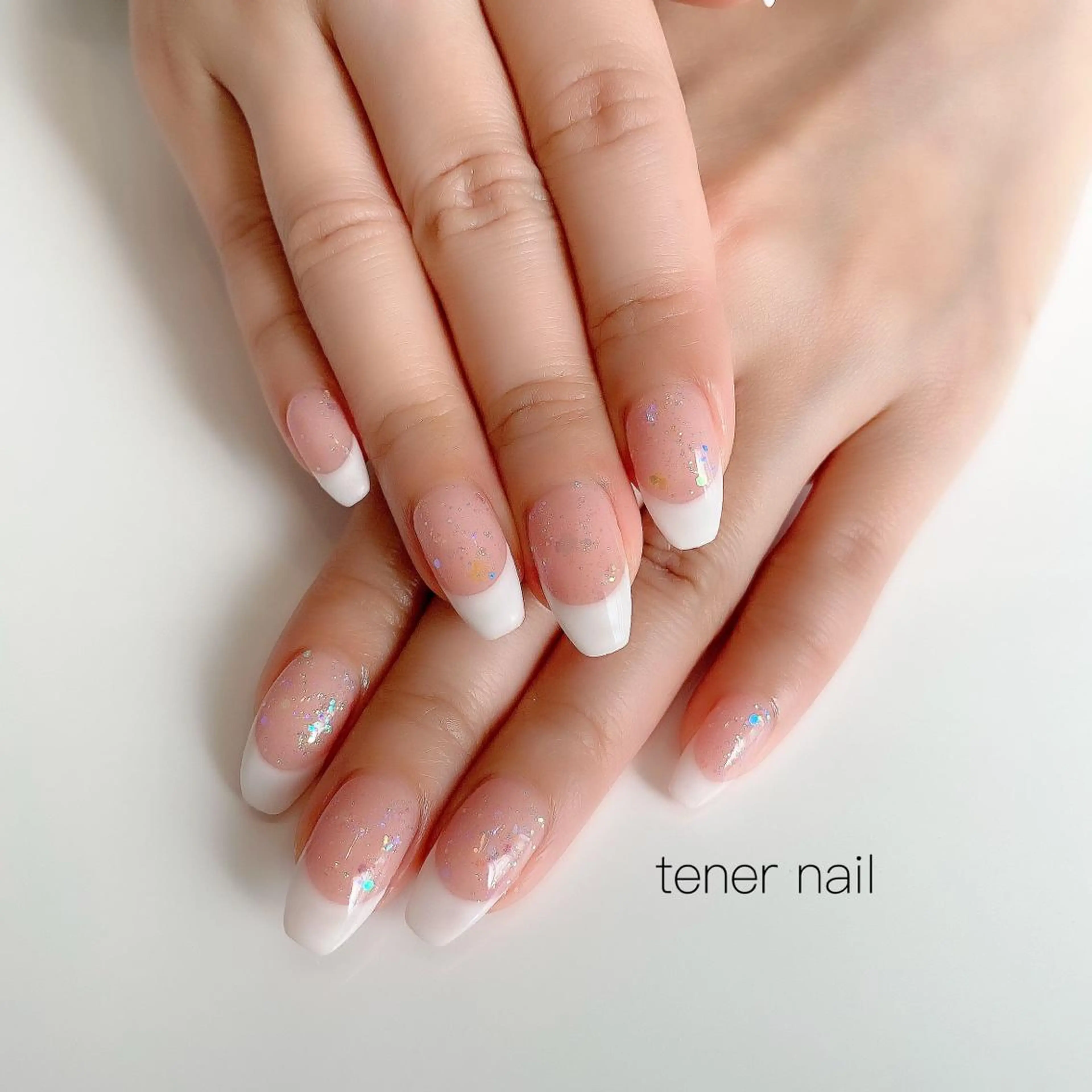ネイル フレンチネイル ラメ(グリッター) tener  nail  テネルネイル所属・テネルネイル tener nailのネイルデザイン