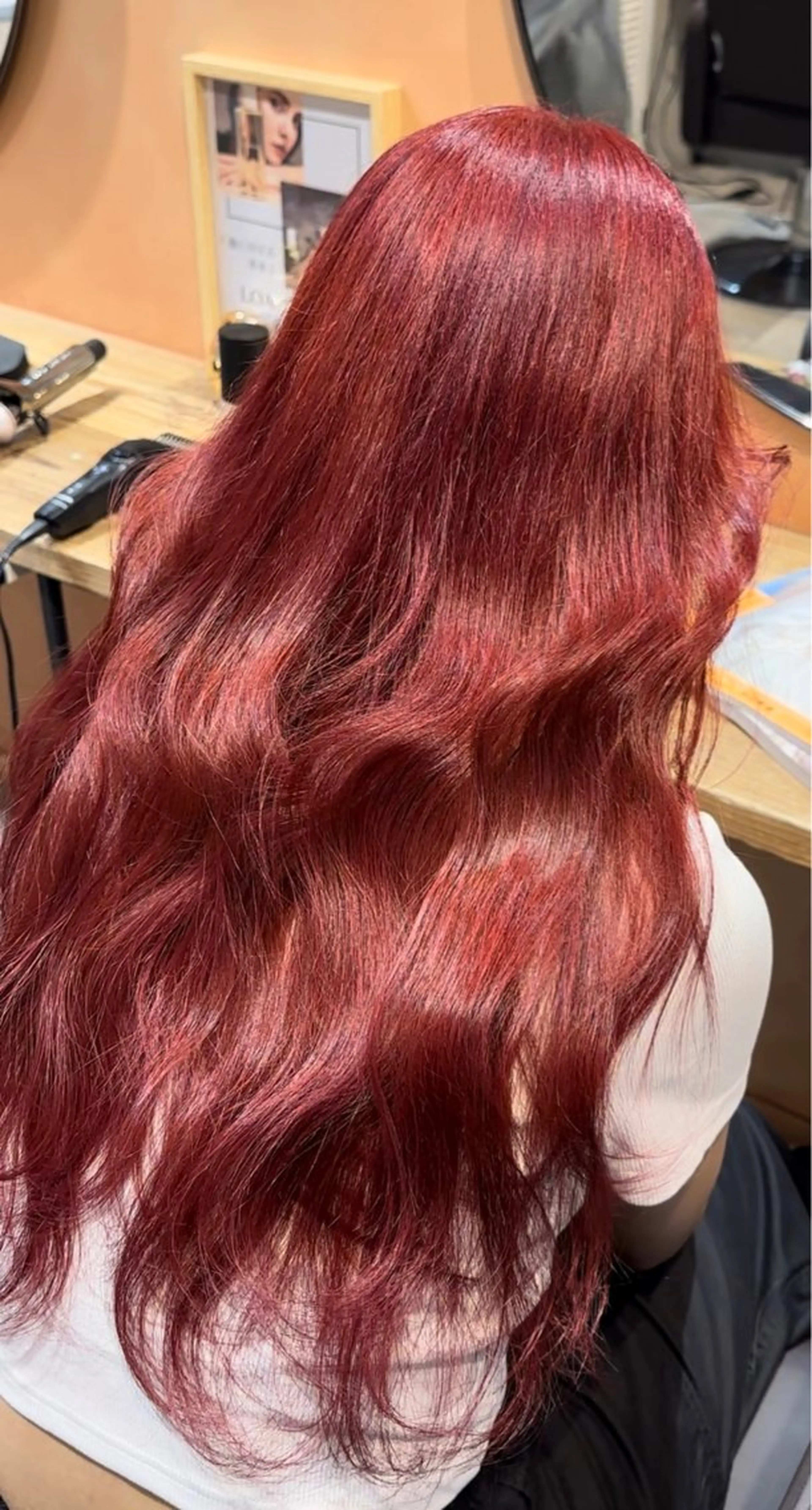 セミロング カラー ブリーチ ボルドーカラー カット ヘアカラー トリートメント yu-kiハイトーン /ブリーチ無しカラーのヘアスタイル