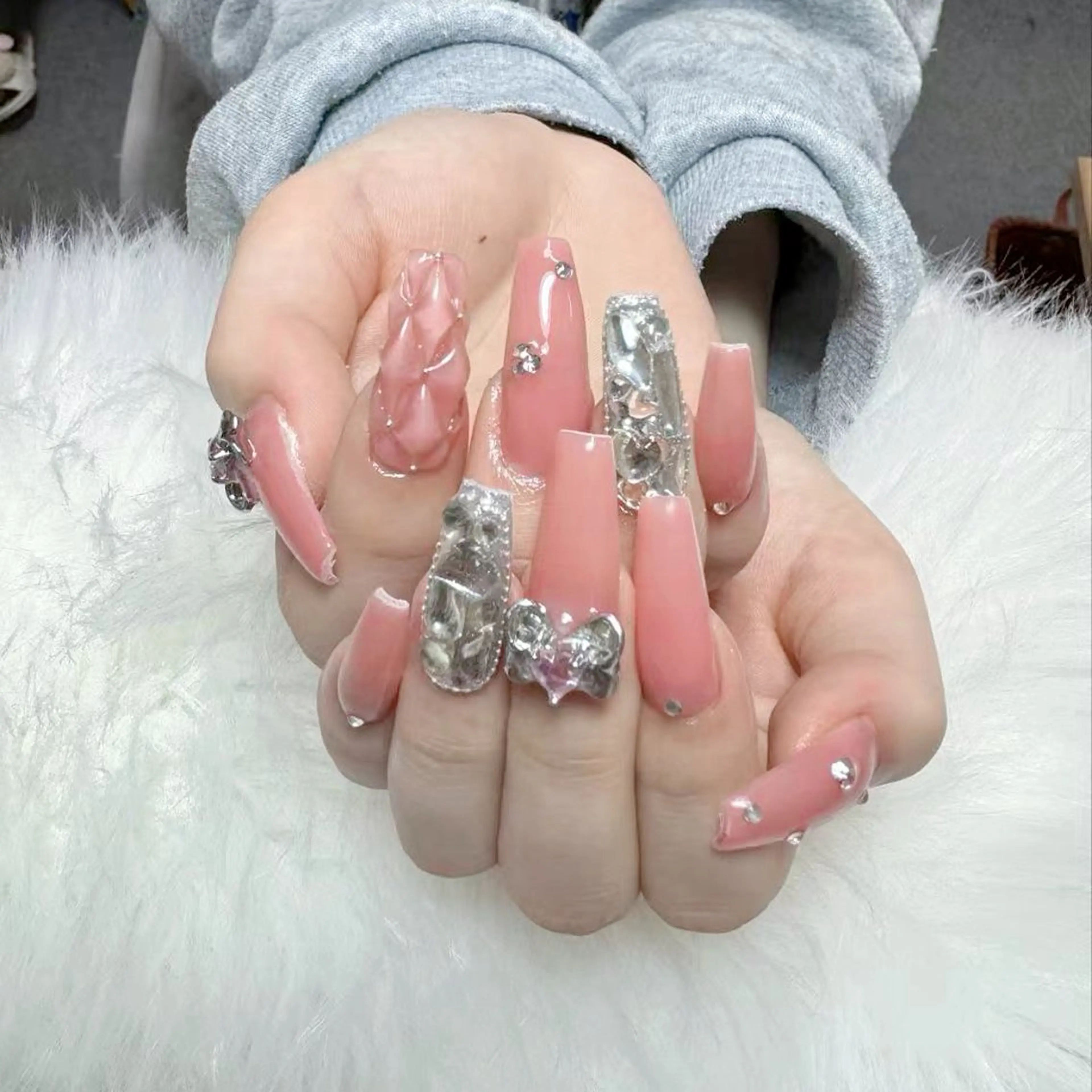 ネイル ハンドネイル 🎀nana🫧 ワンホンネイル🎀のネイルデザイン