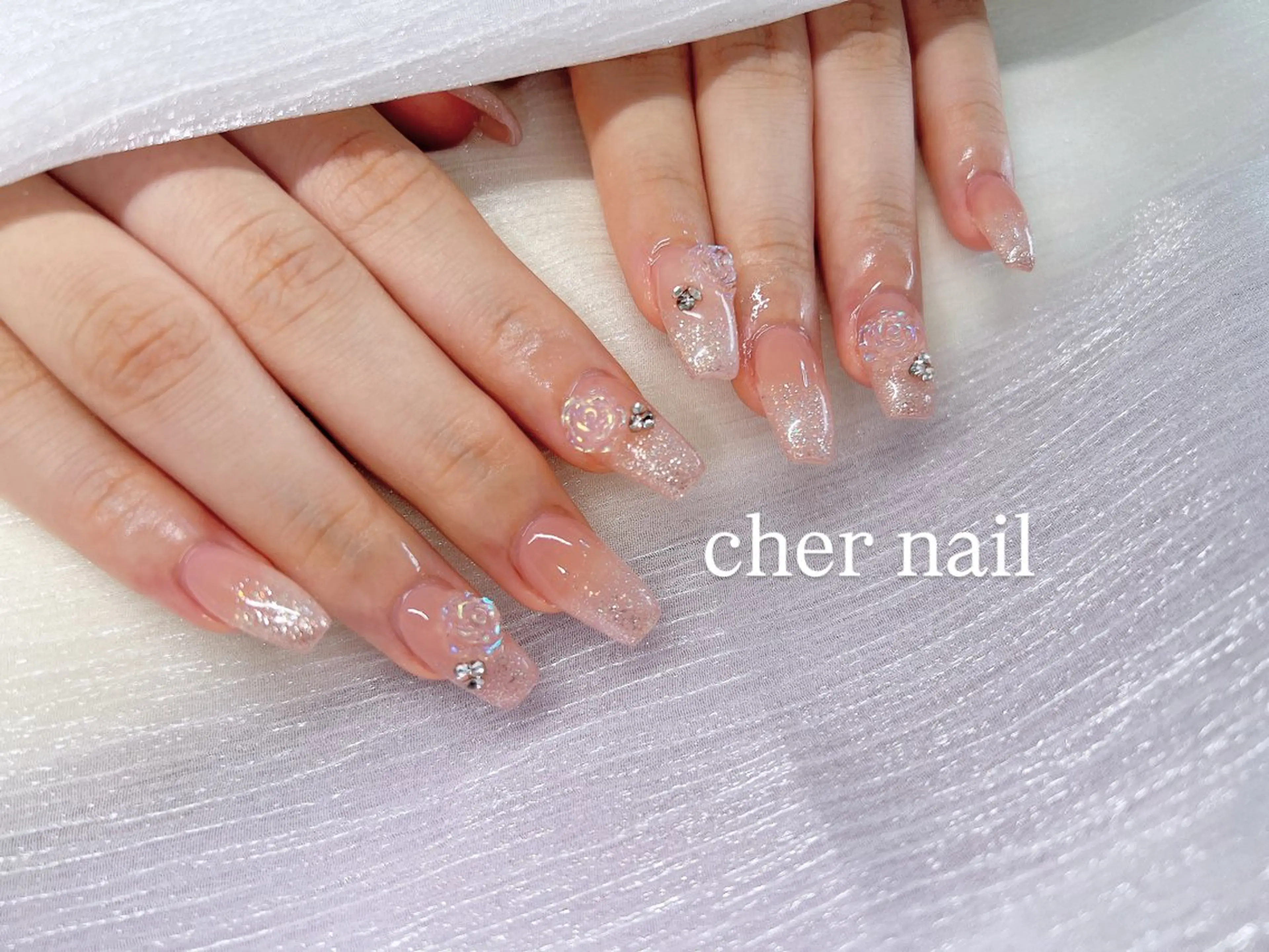 ネイル ラメ(グリッター) ラメグラデーション ハンドネイル CHER NAIL(シェルネイル)所属・cher loydのネイルデザイン