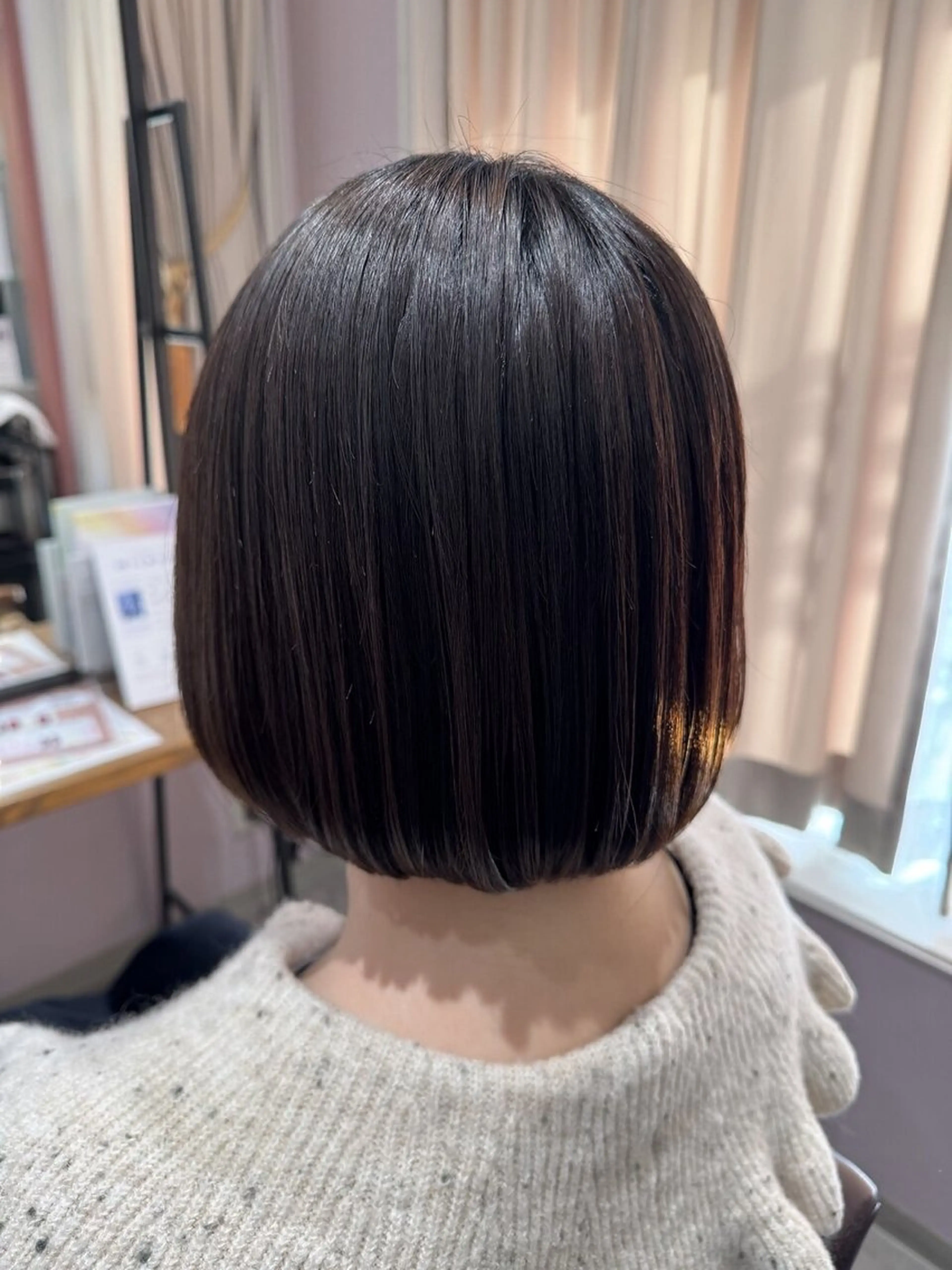カラー 西原 愛紗のヘアスタイル