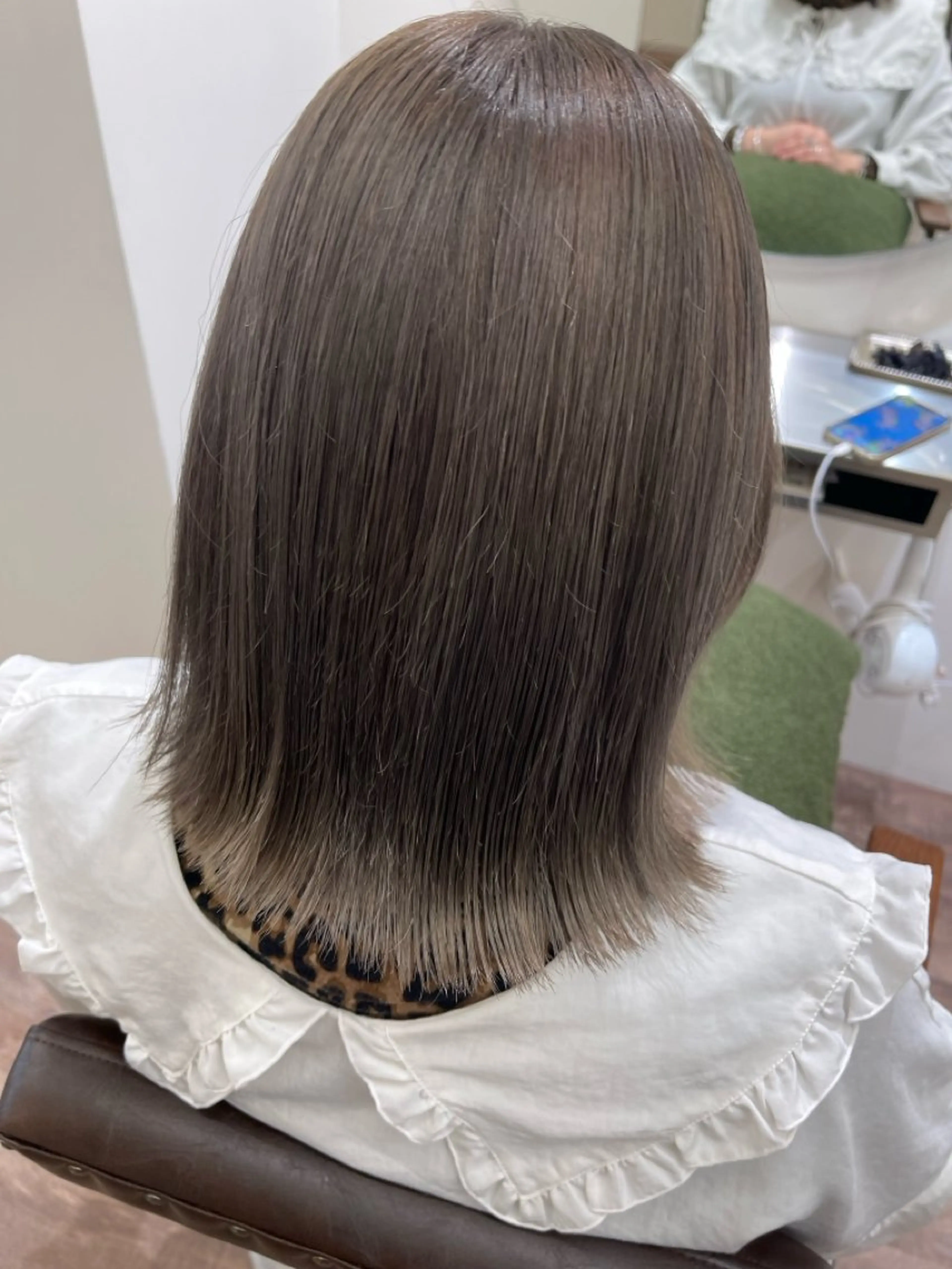 ショート ヘアカラー 田中 理菜のヘアスタイル