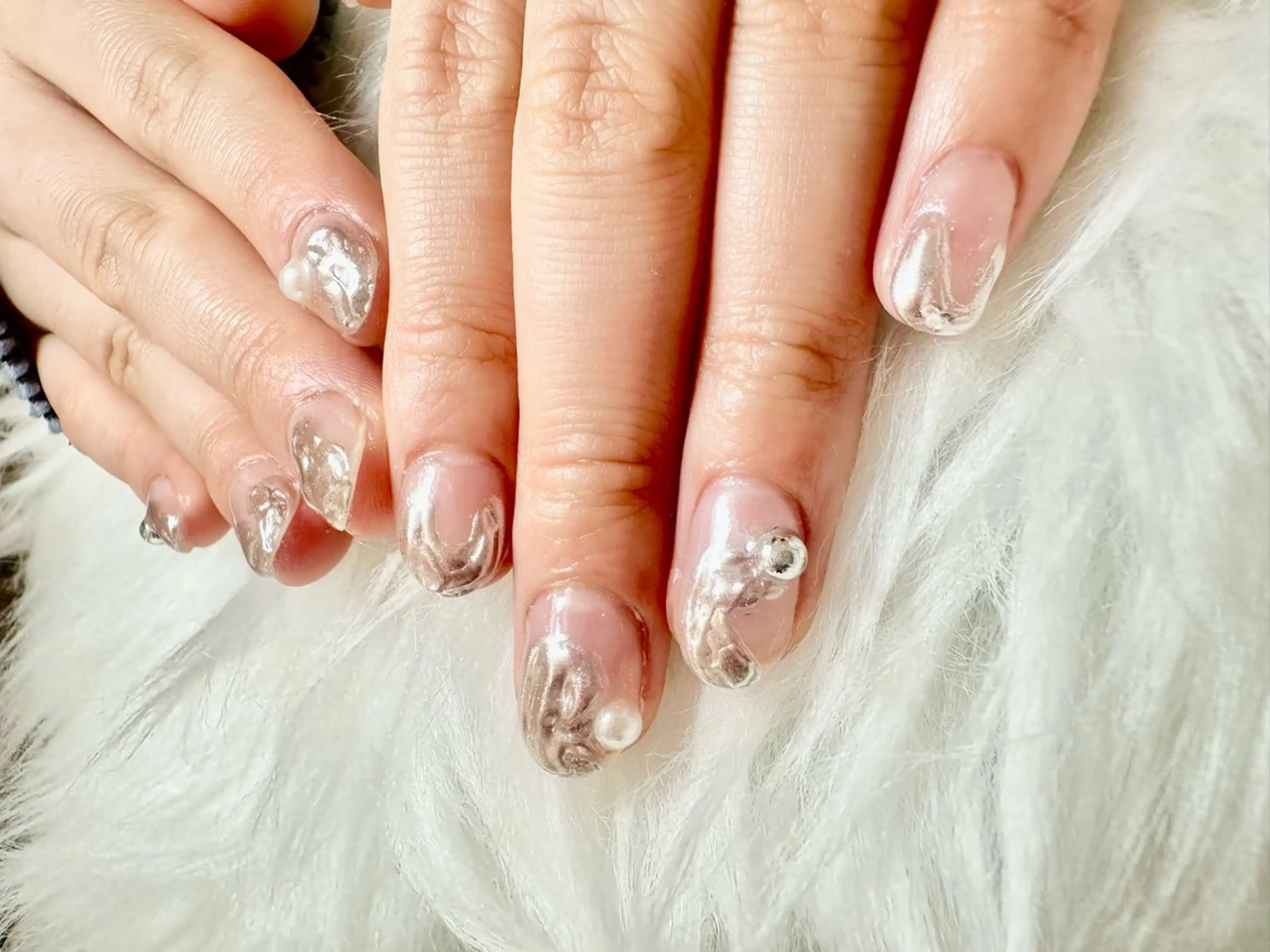 ネイル アートネイル ミラーネイル ニュアンスネイル ぷっくりネイル ハンドネイル NISHIOKA FUKUMIのネイルデザイン