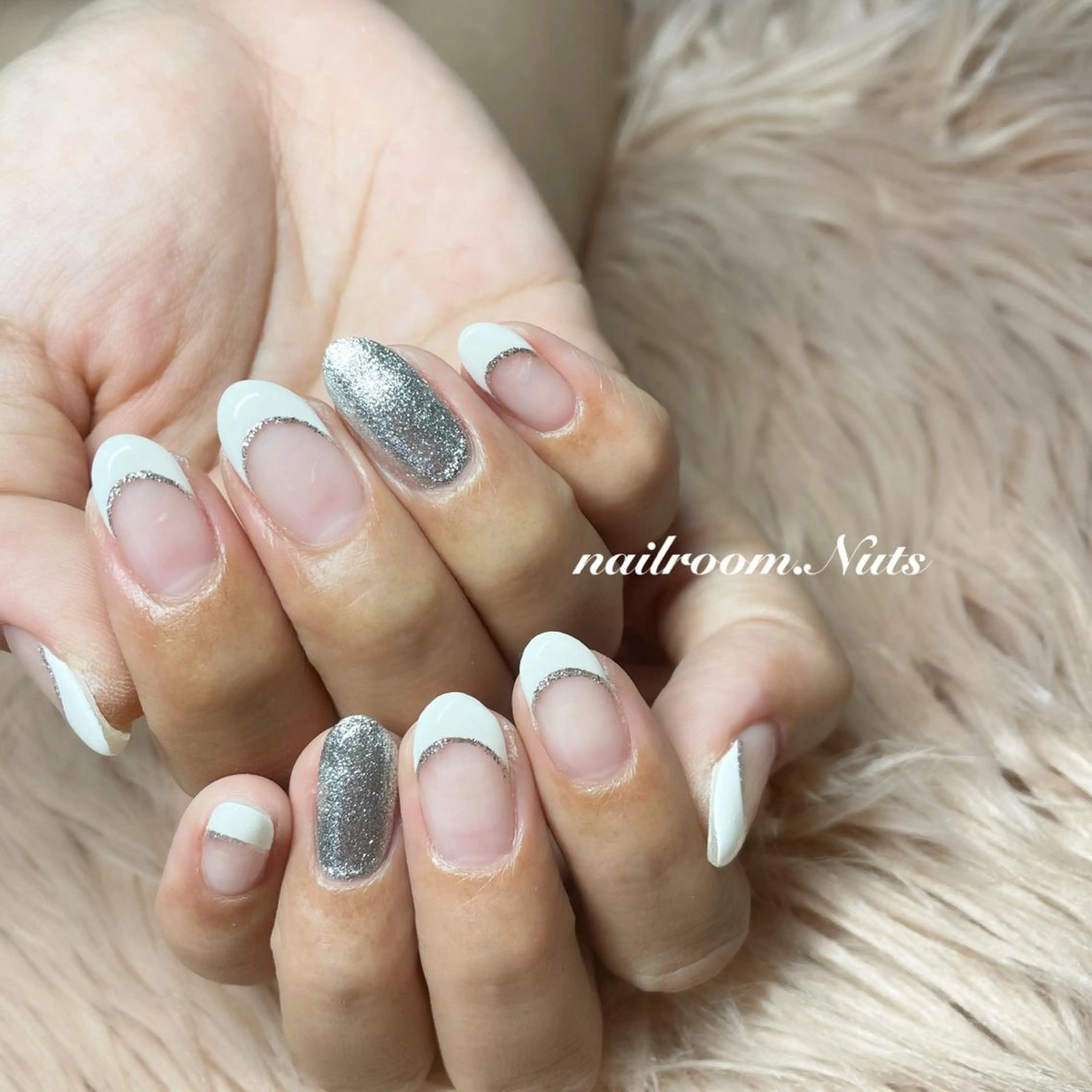 ネイル ラメ(グリッター) ハンドネイル nailsalon Nutsのネイルデザイン