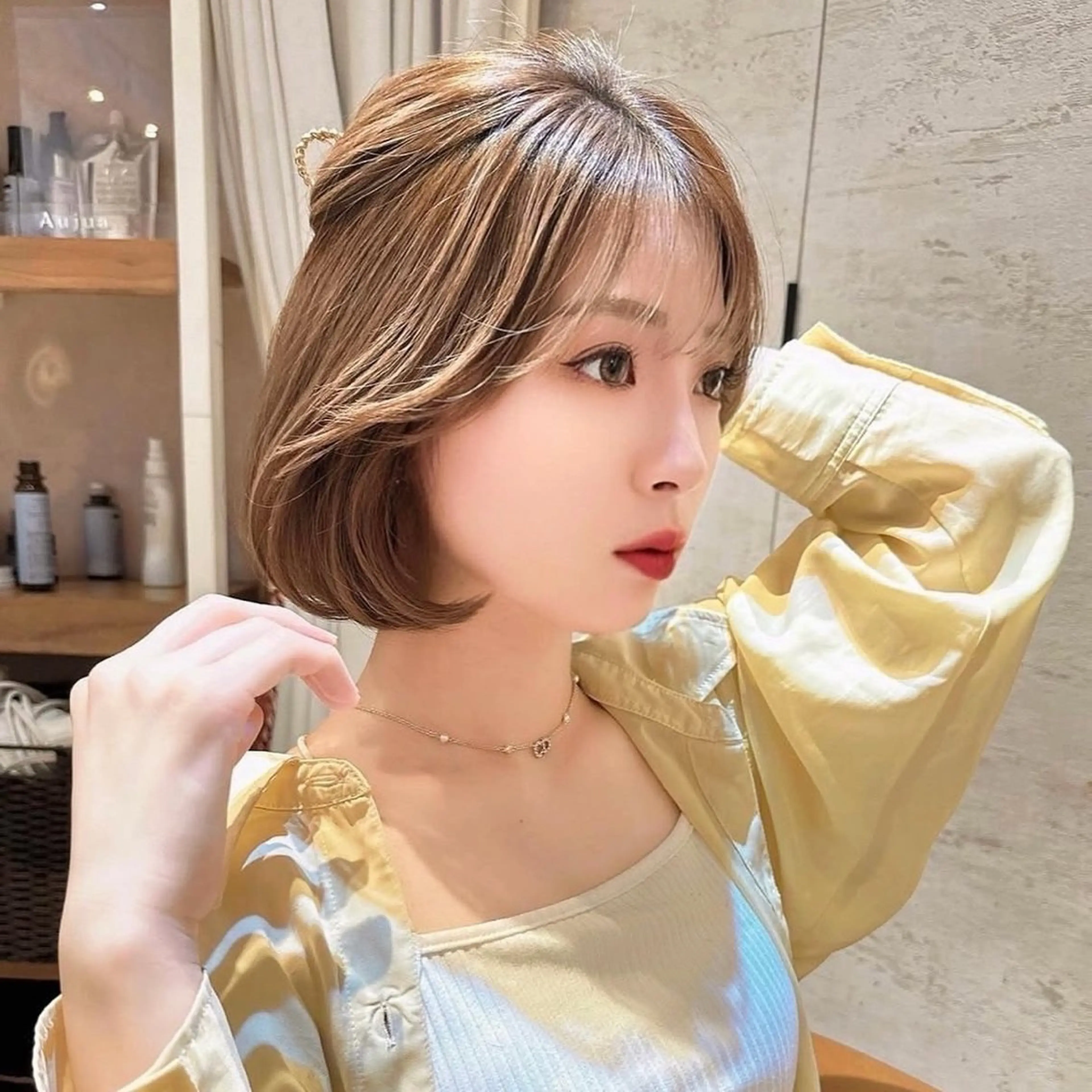 ショート カット ヘアカラー トリートメント としき/韓国/透明 感カラー/レイヤーのヘアスタイル