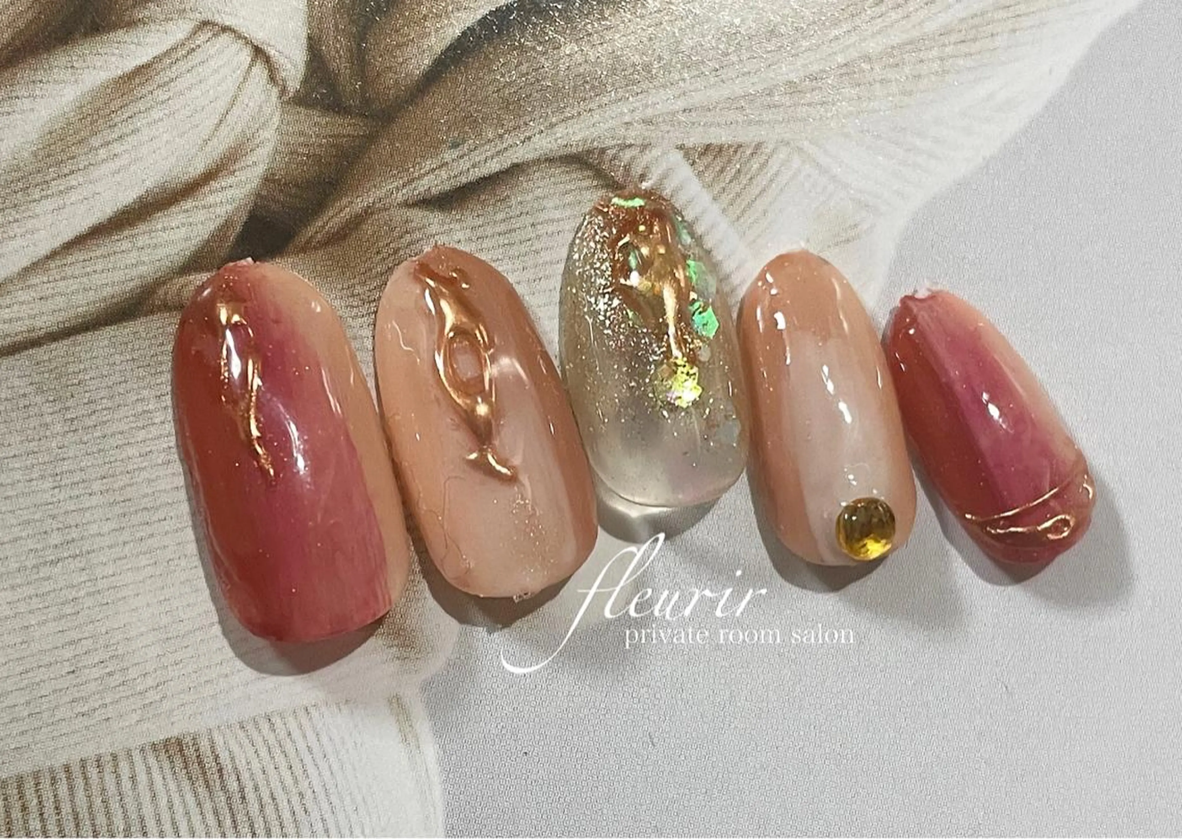 ネイル アートネイル 長さ出し ジェルネイル ゴールド ハードジェル フルリール 【プライベートサロンのネイルデザイン