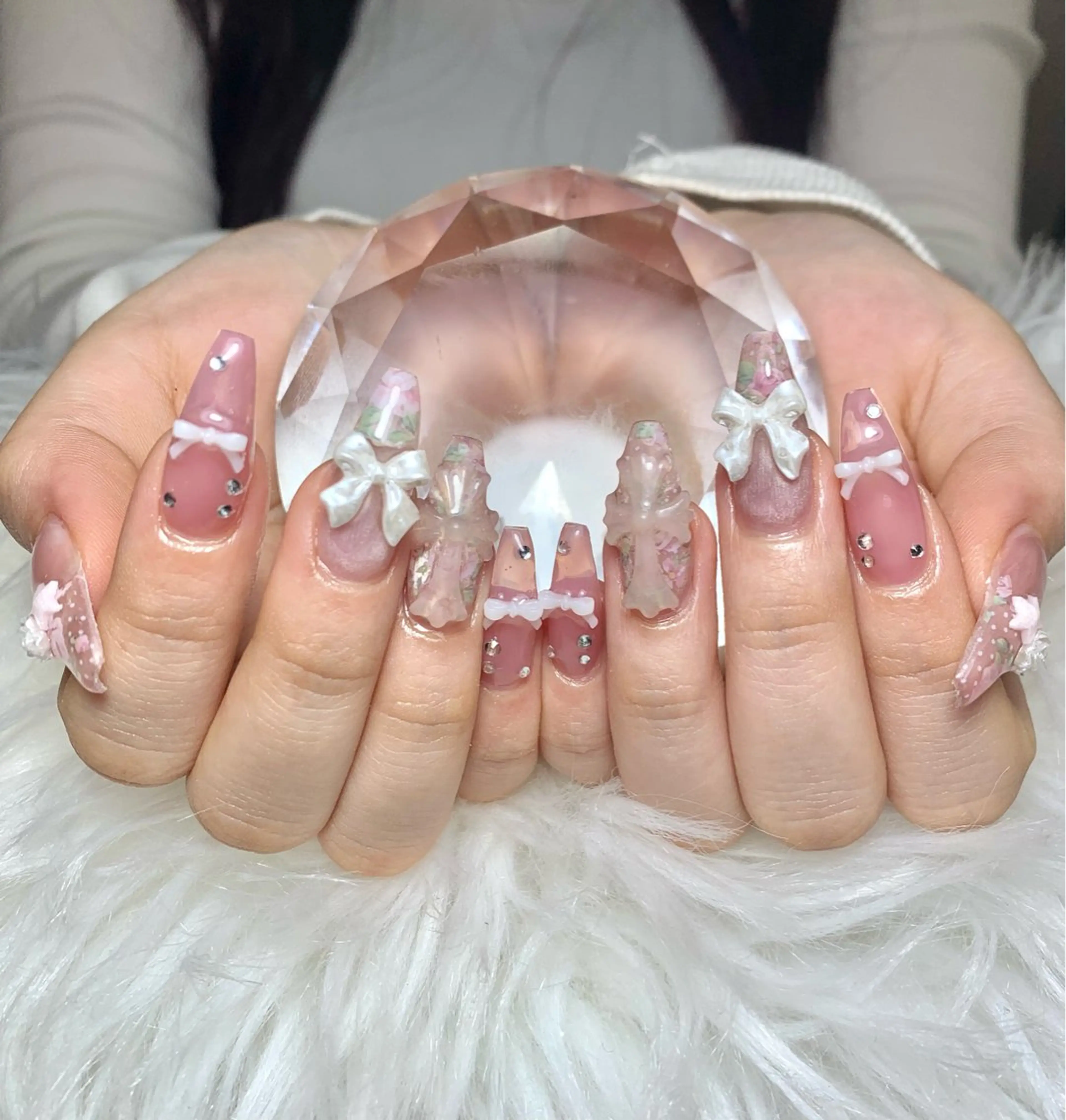 ネイル アートネイル オーロラネイル チークネイル 長さ出し フットネイル ハンドネイル 銀河_ Chan nailsのネイルデザイン