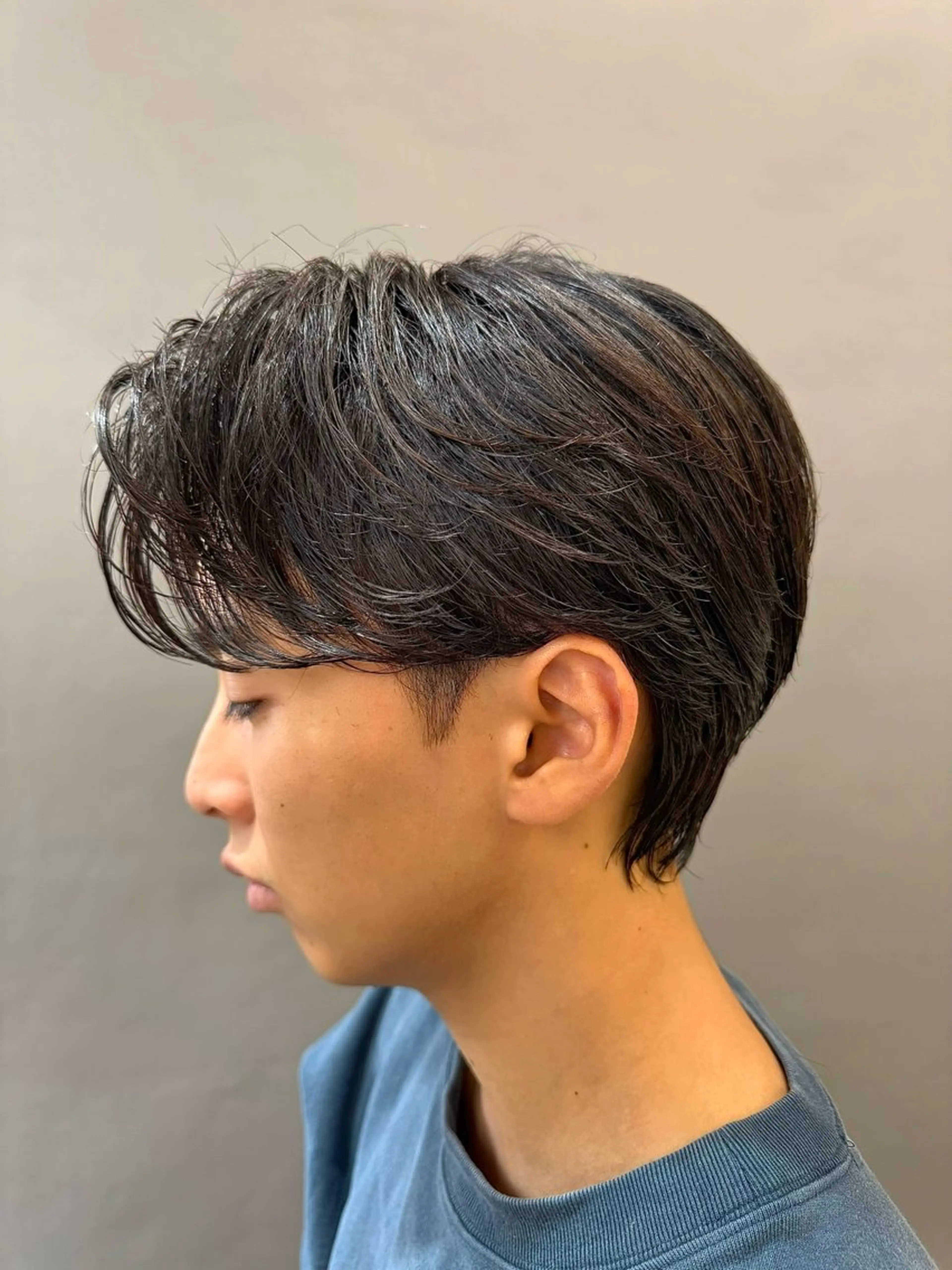 ショート パーマ メンズ センターパート メンズパーマ ニュアンスパーマ 横浜/レイヤー/ カネコのヘアスタイル