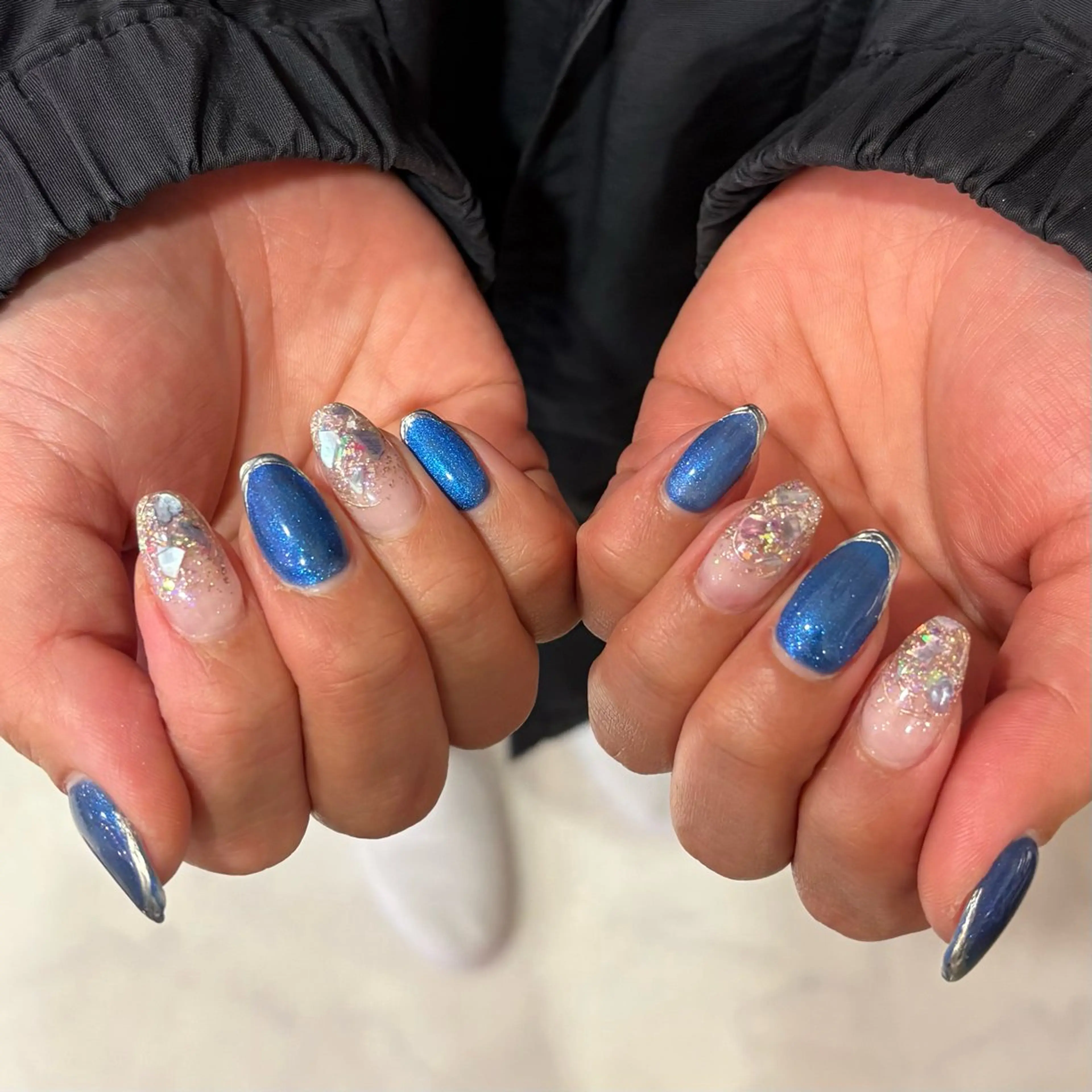 ミディアム え まのネイルデザイン