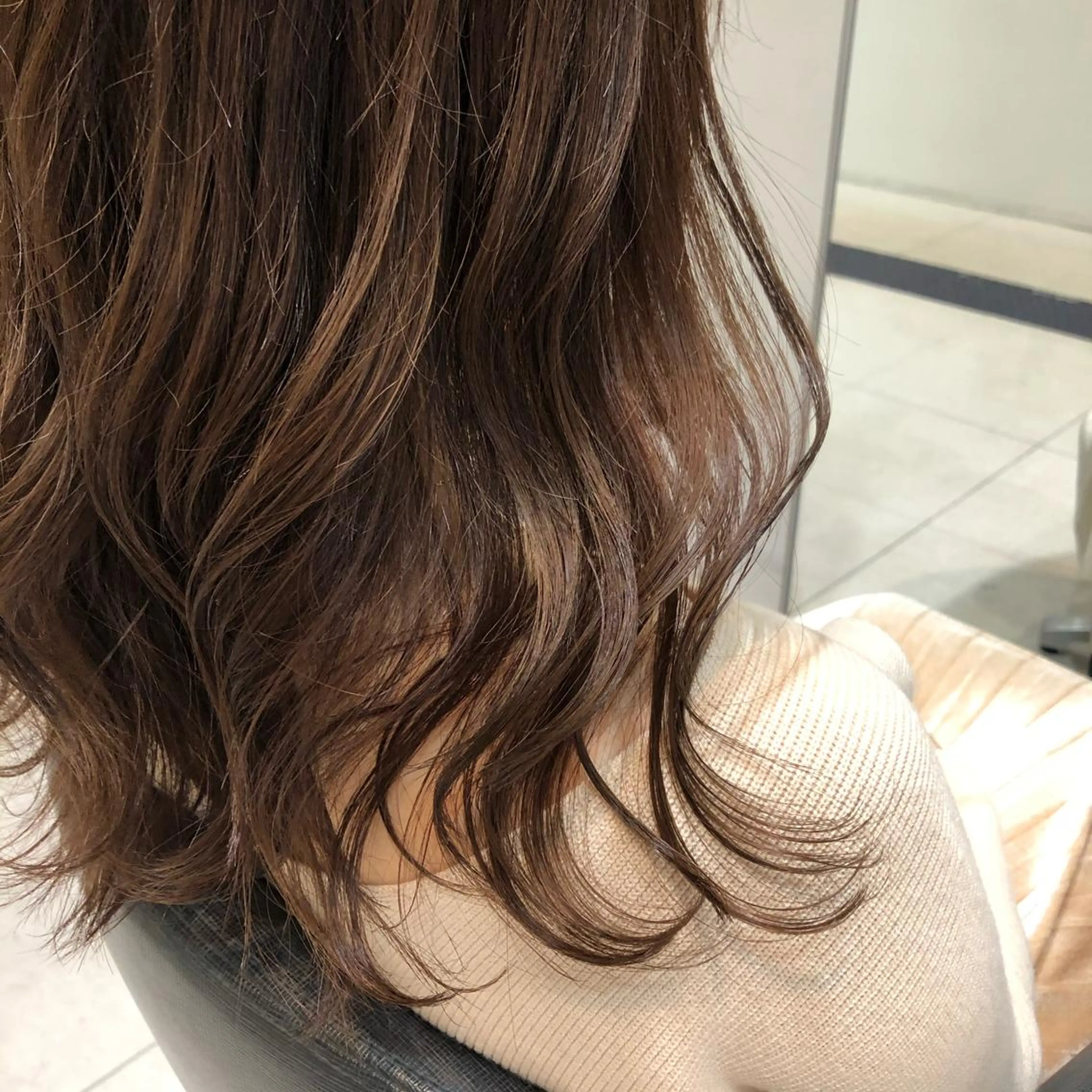 ミディアム カラー ヘアアレンジ マツエク・マツパ ベージュカラー 透明感カラー🫧ヘア セット🫧松本菜月の眉毛・アイブロウイメージ