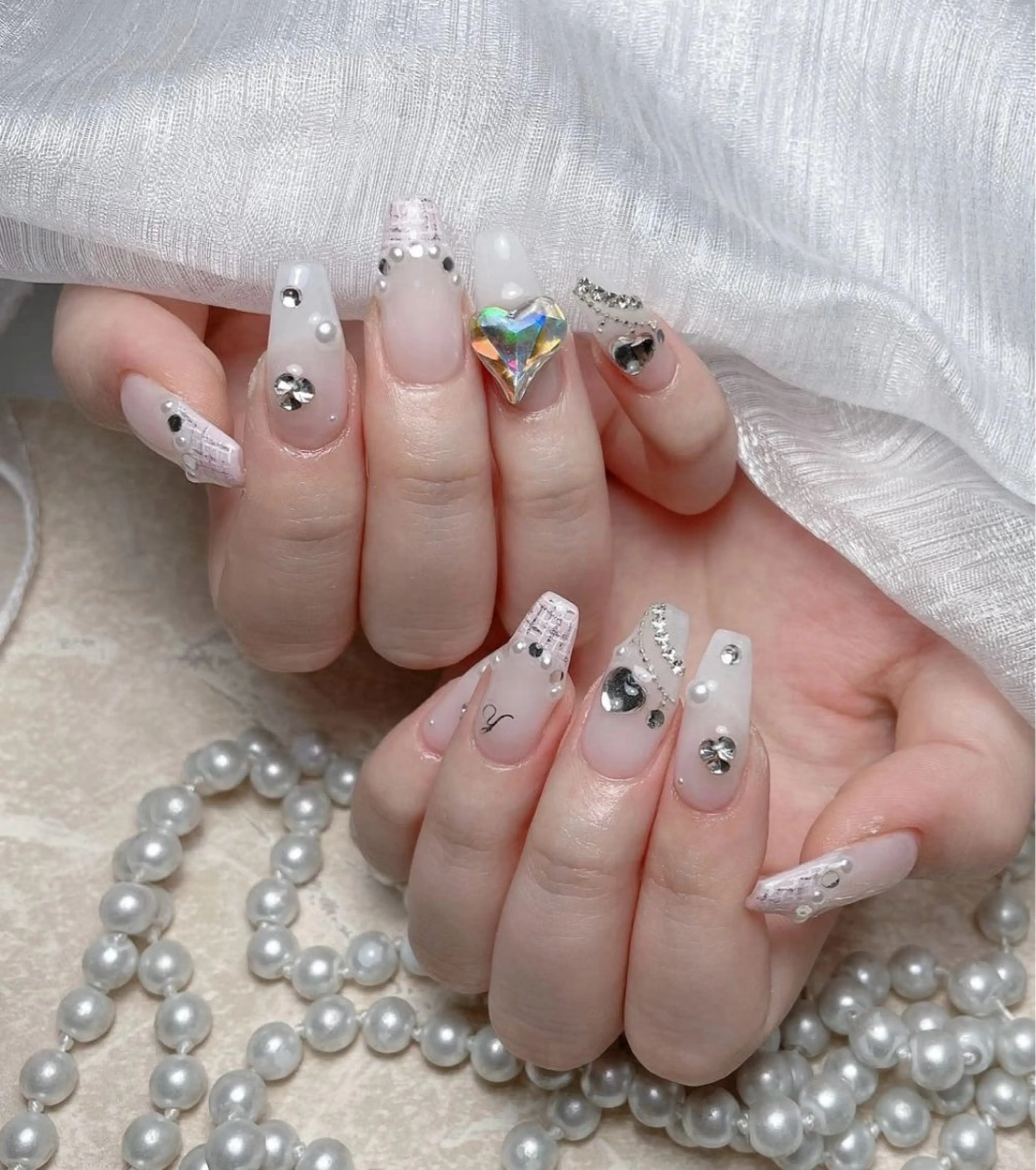 パーマ ニュアンスパーマ ハンドネイル ハンドケア For you. Nail Salonのネイルデザイン