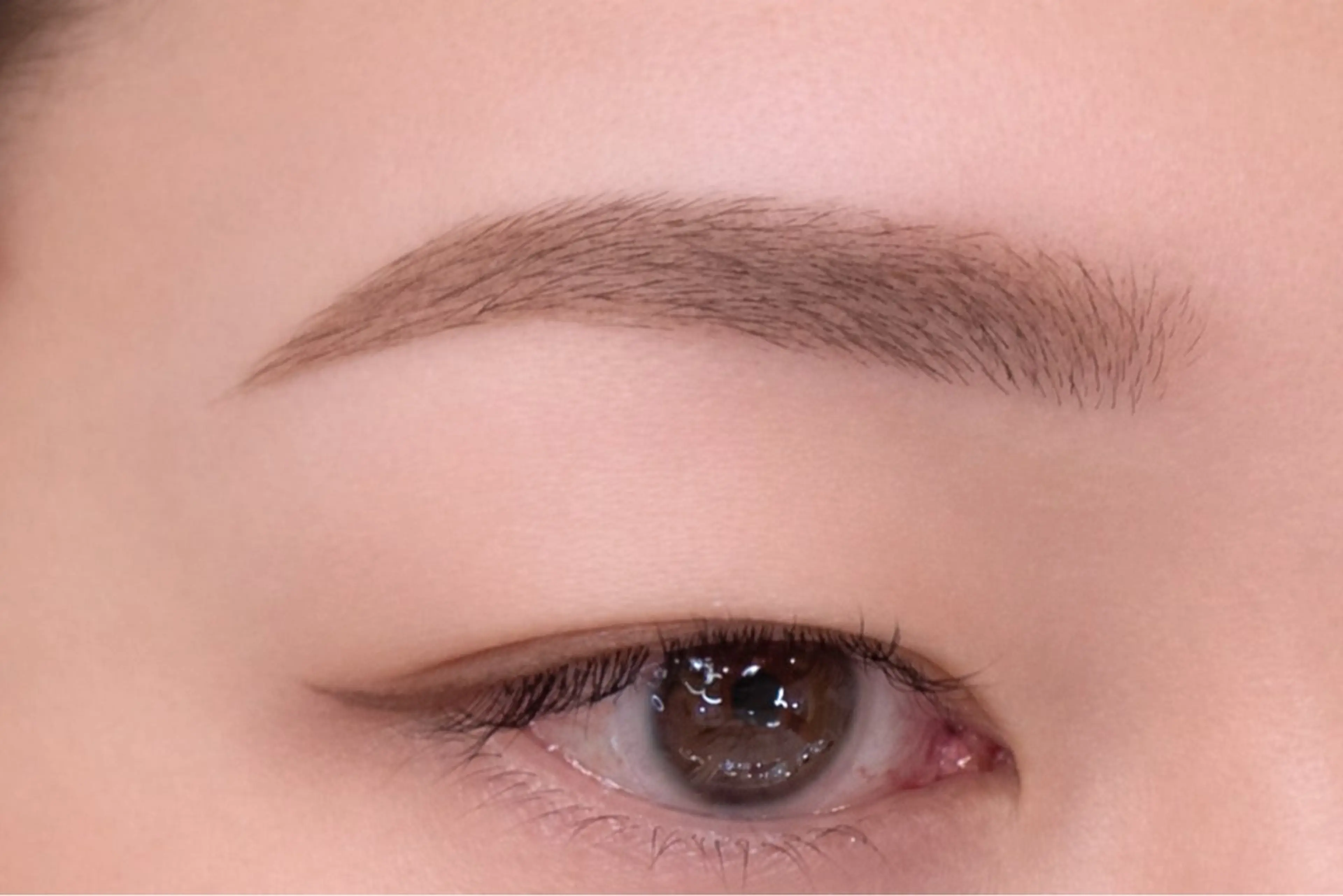 アイブロウ VIEW WEST所属・あち⭐️大阪｜ ハイトーン｜レイヤーのヘアスタイル