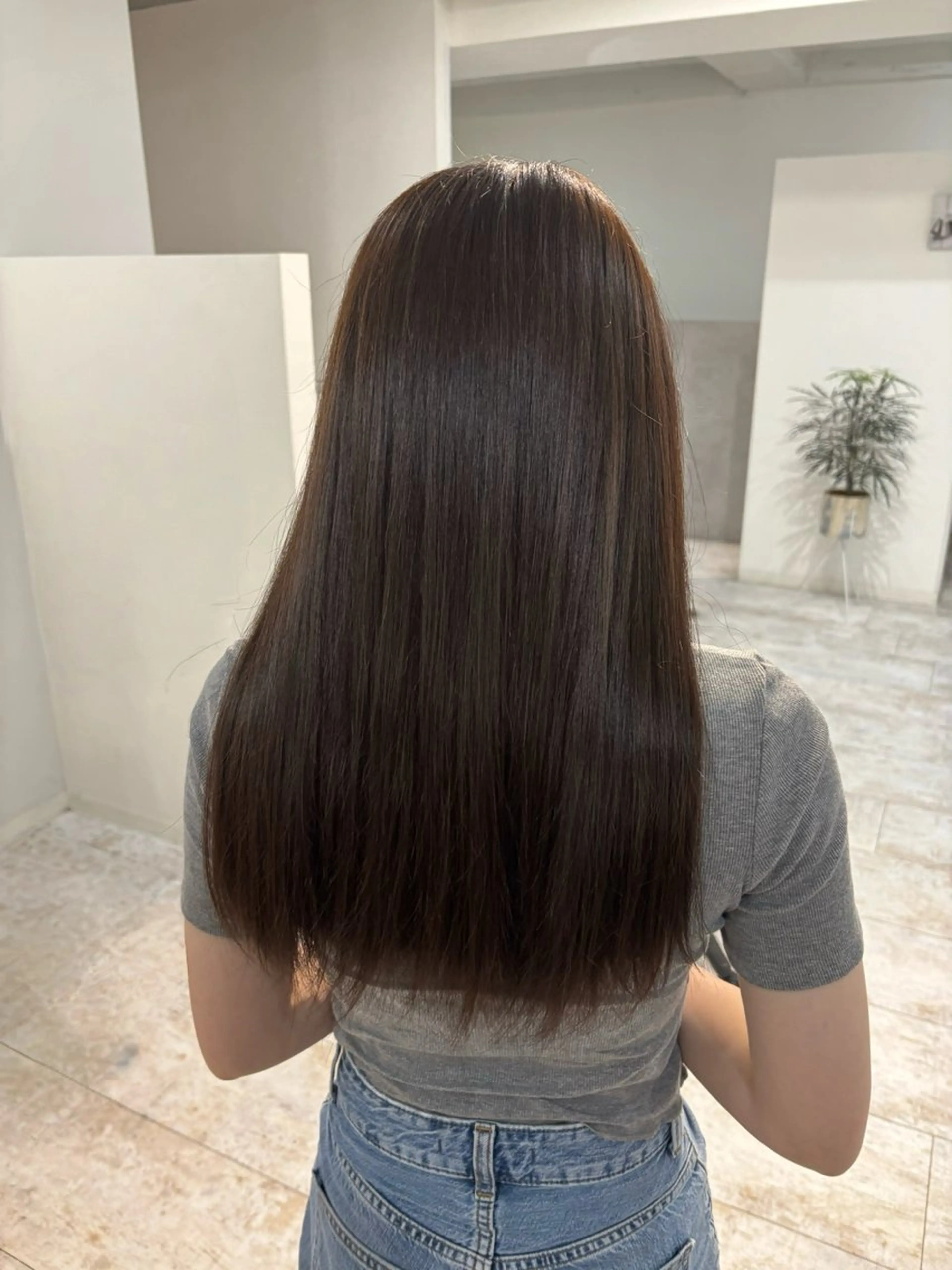 ロング カラー ブリーチ ブラウンカラー モカブラウン ブリーチなしカラー ヘアカラー トリートメント piLLon mayuのヘアスタイル