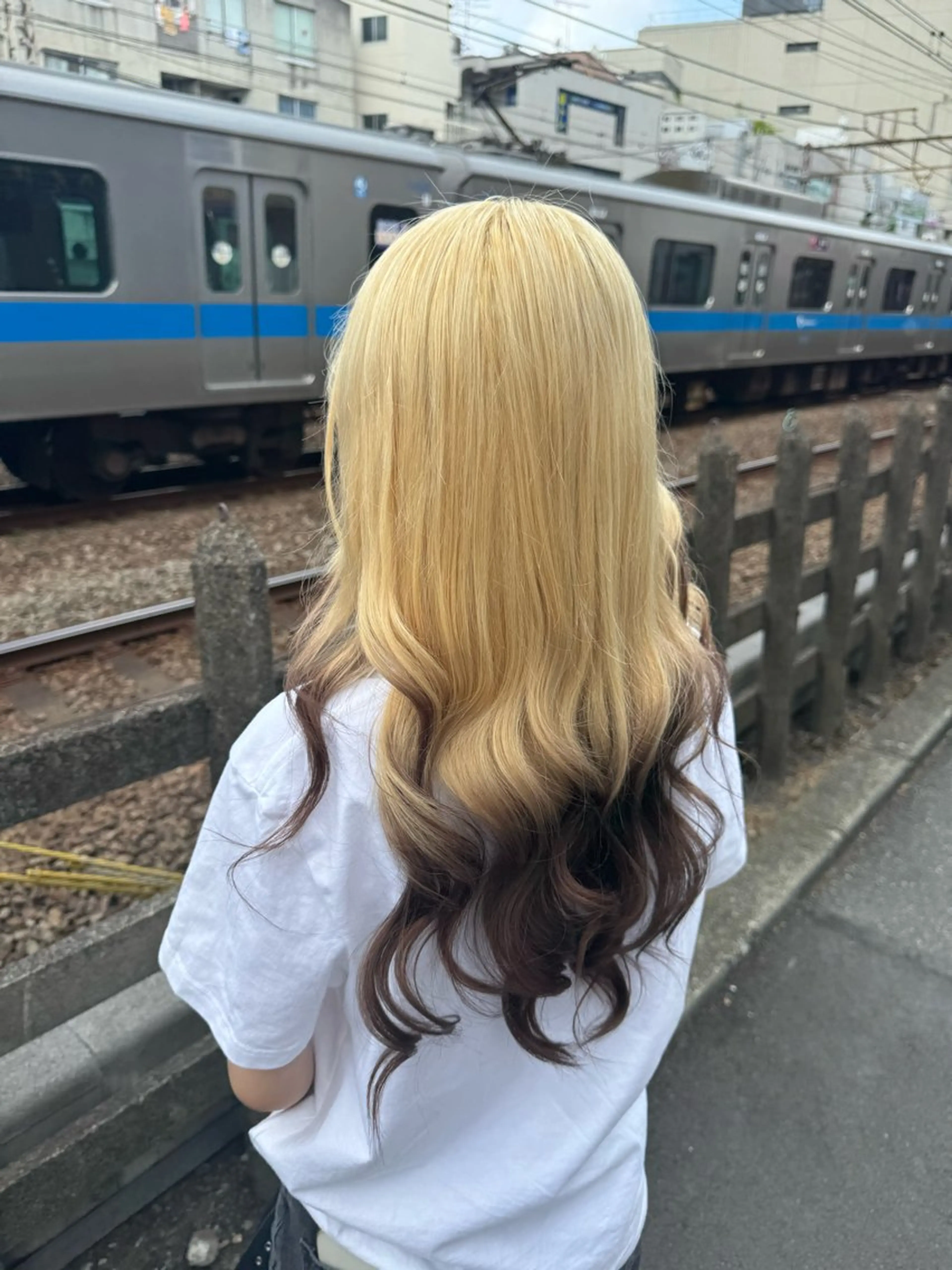 カラー ヘアカラー 🪽ハイトーン🏹 ブリーチ🫧海志🍿のヘアスタイル