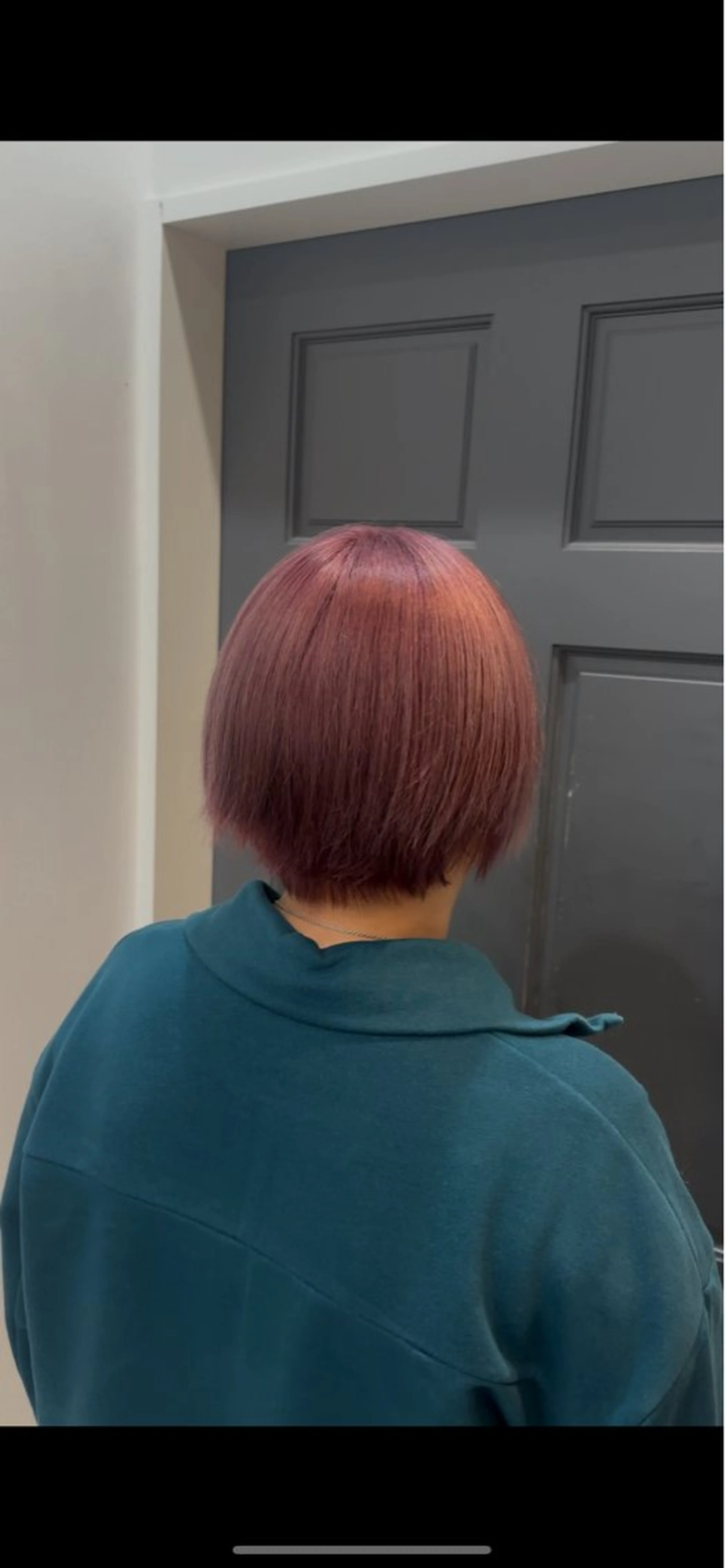 ショート カラー little 朝陽のヘアスタイル