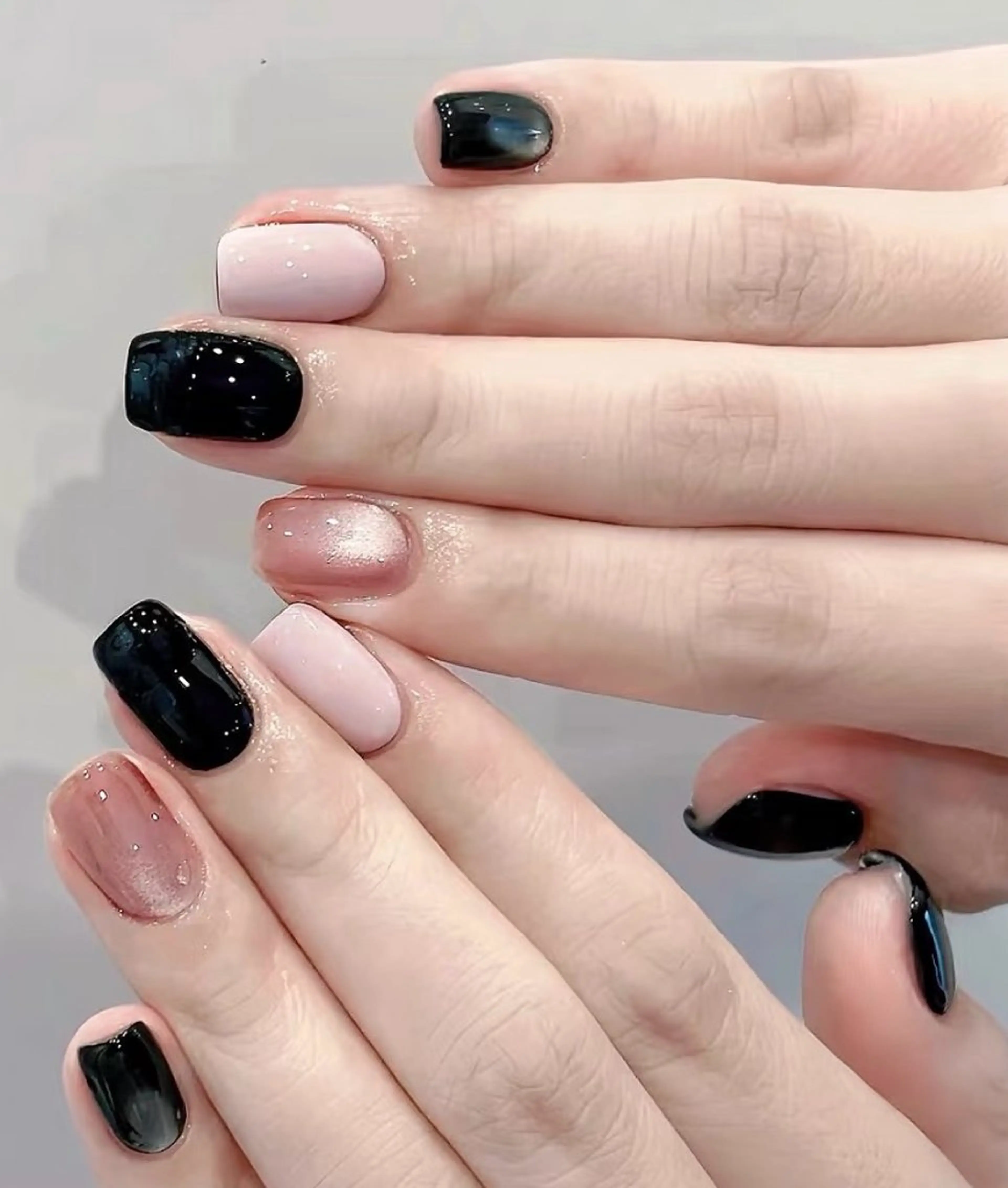 ネイル 高木 維麗絲のネイルデザイン