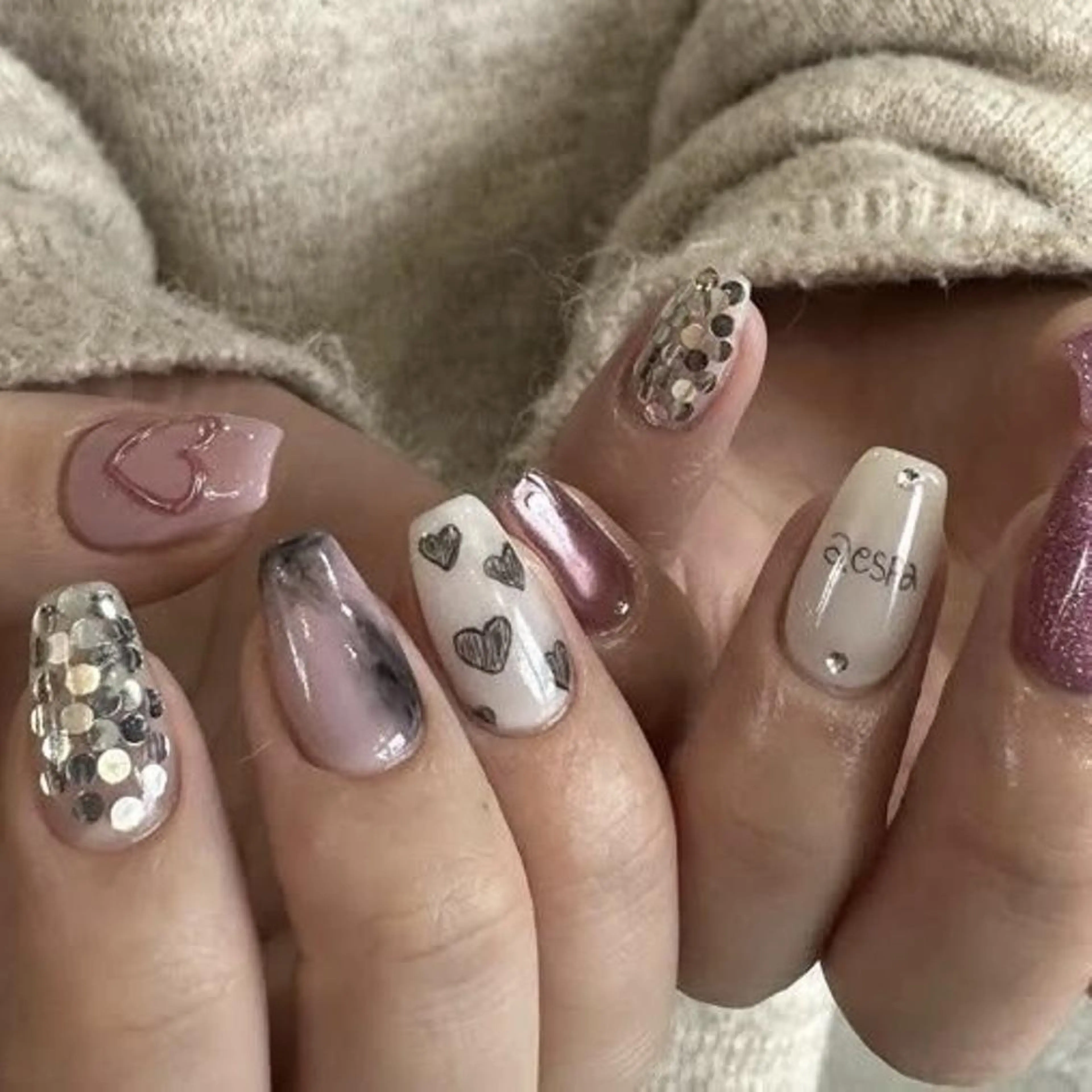 【期間限定⭐️】10本やり放題＋落書きネイル2本/オフ無料/目安120分の写真