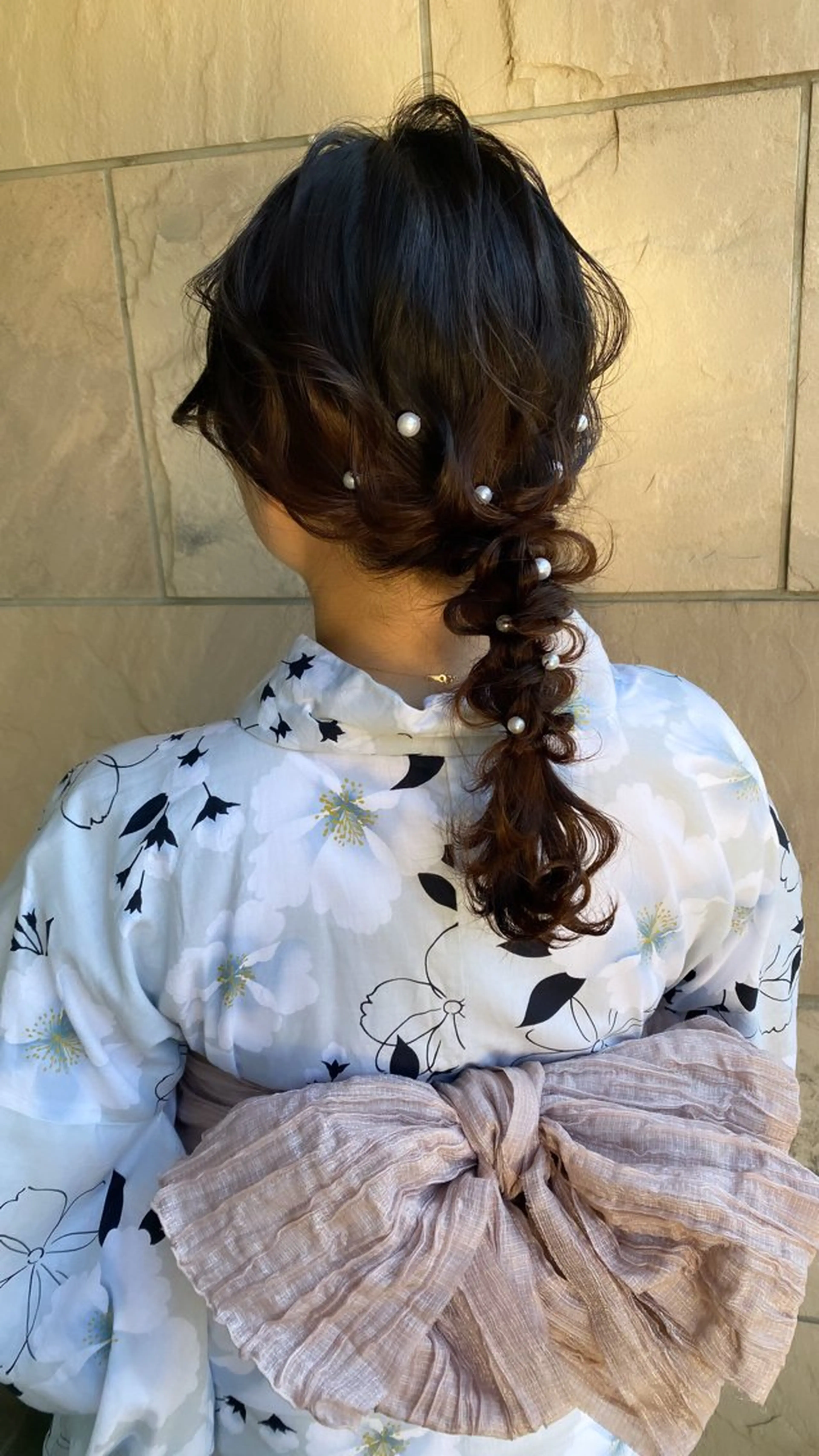 セミロング ヘアアレンジ 浴衣 吉野 華乃のヘアスタイル