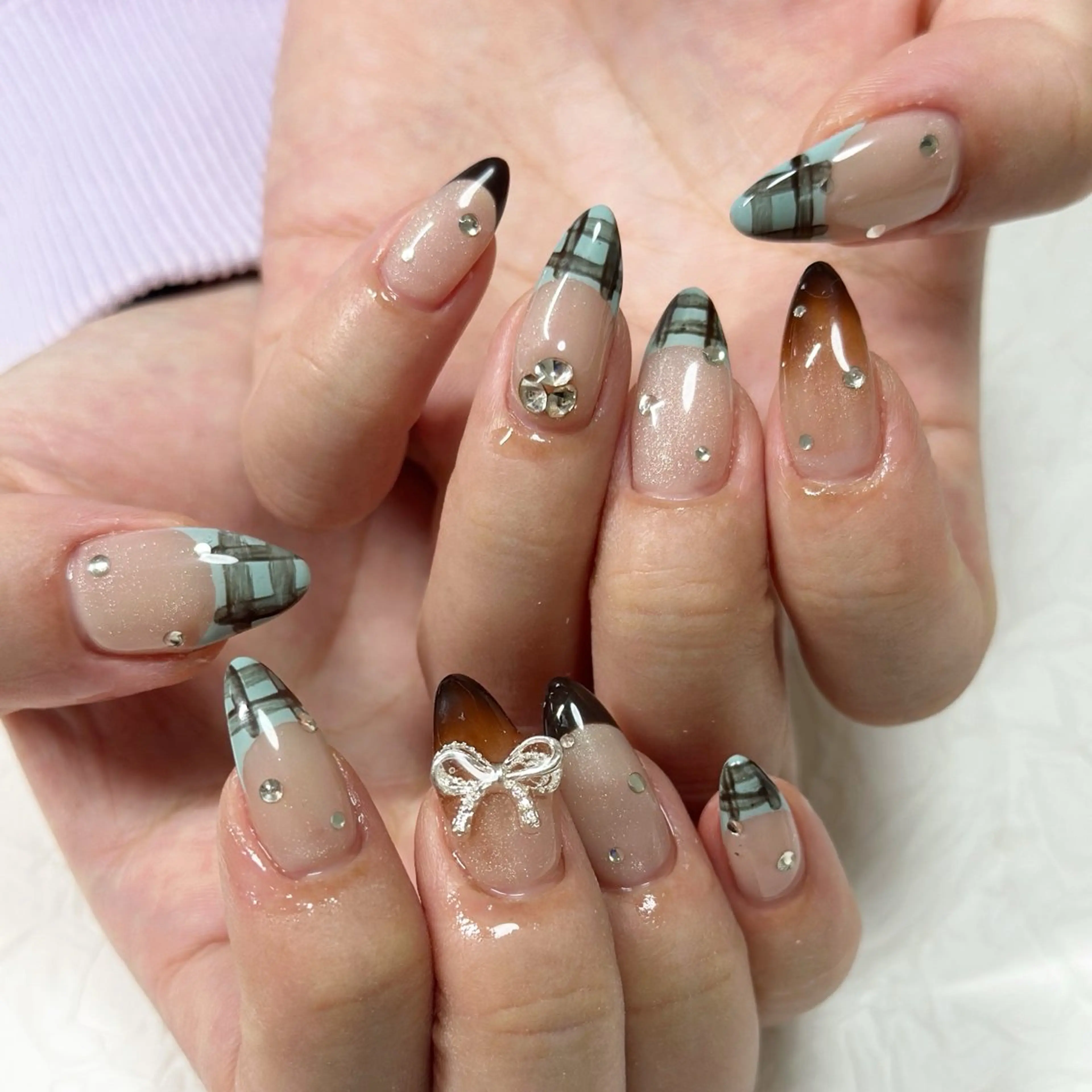 ネイル フレンチネイル リボン nailist yuiのネイルデザイン