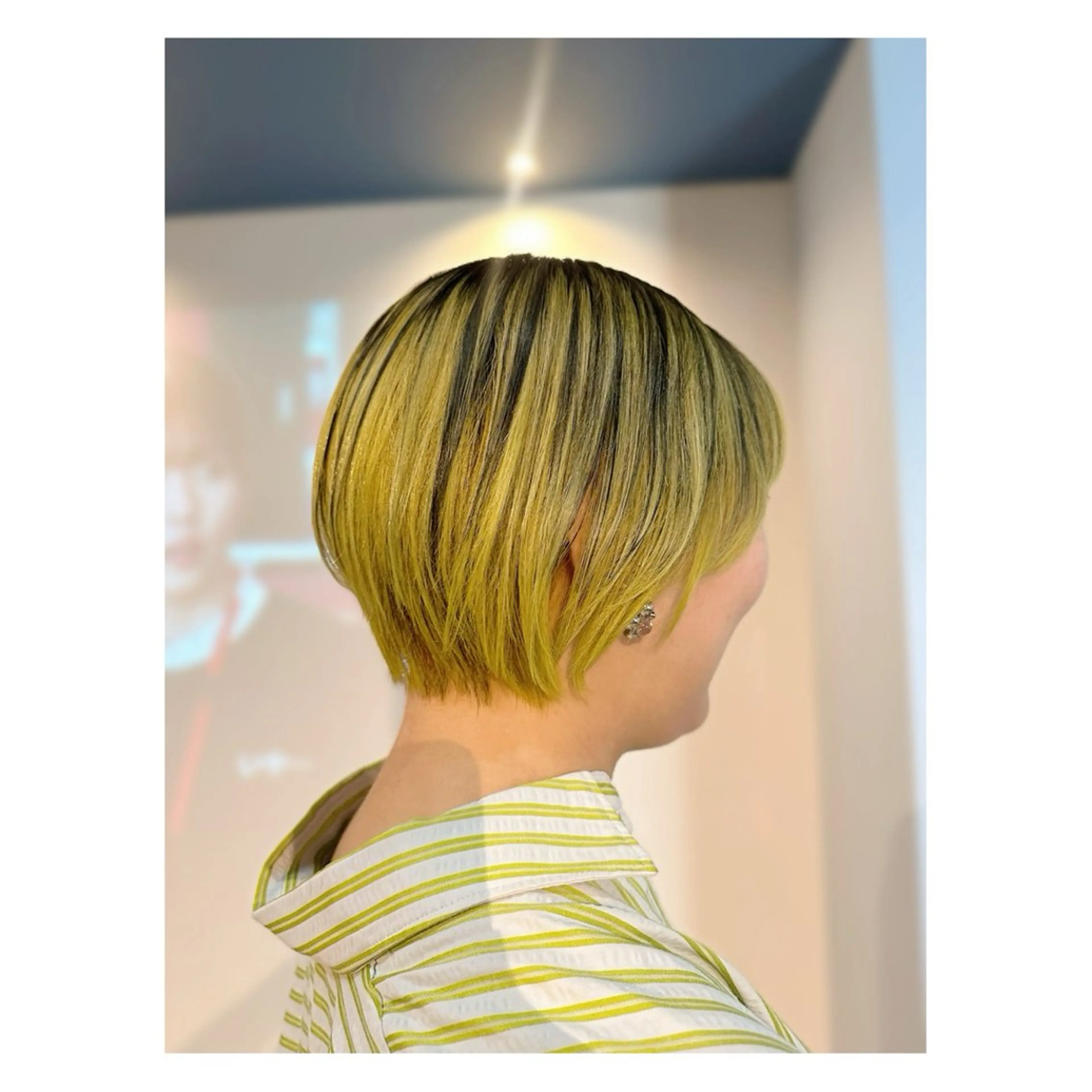 ショート カラー イエローカラー 中野 誠子のヘアスタイル