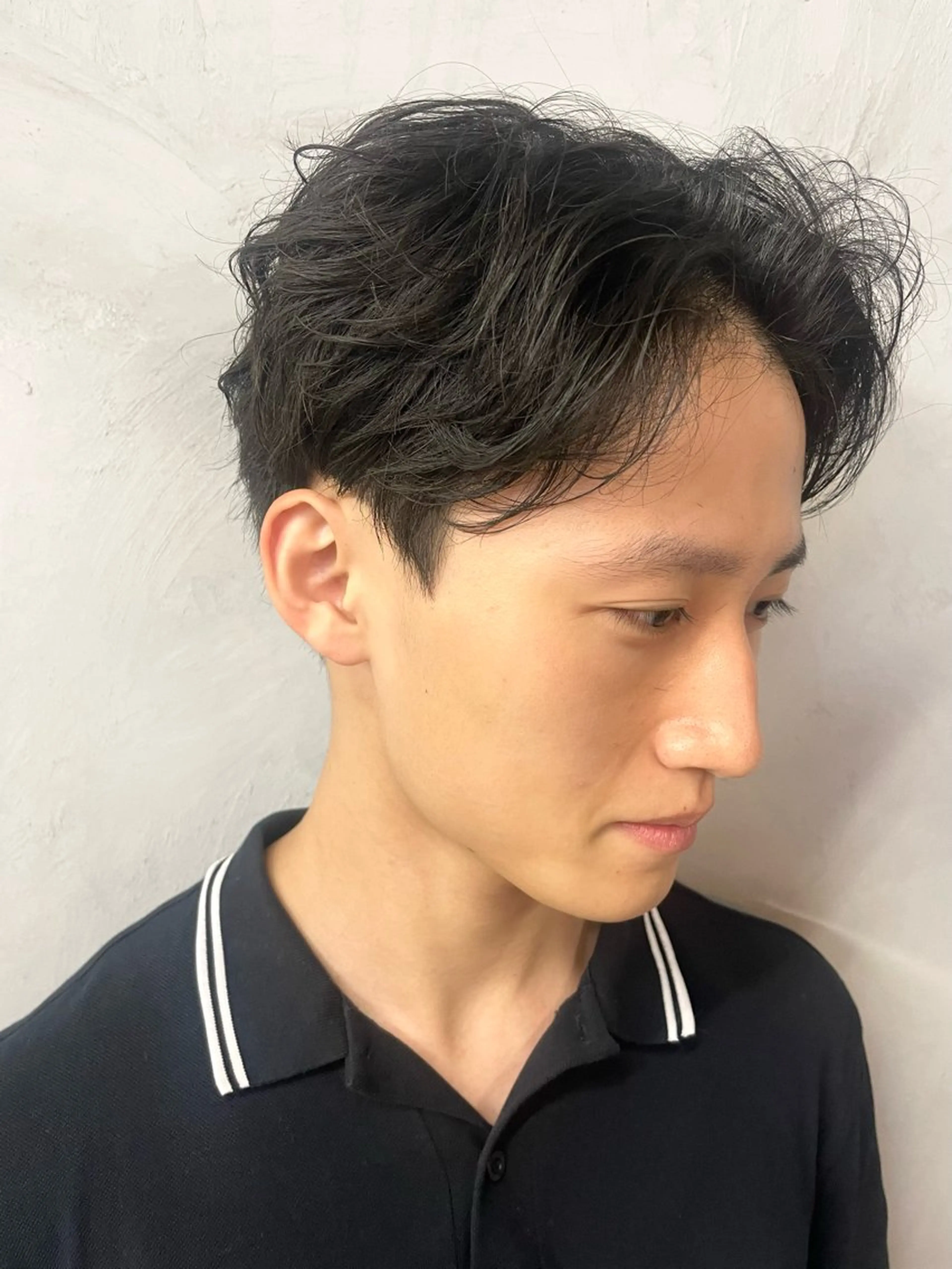 メンズ センターパート カルマパーマ メンズパーマ カット パーマ トリートメント 沖縄メンズパーマ/ TSUME🌈のヘアスタイル