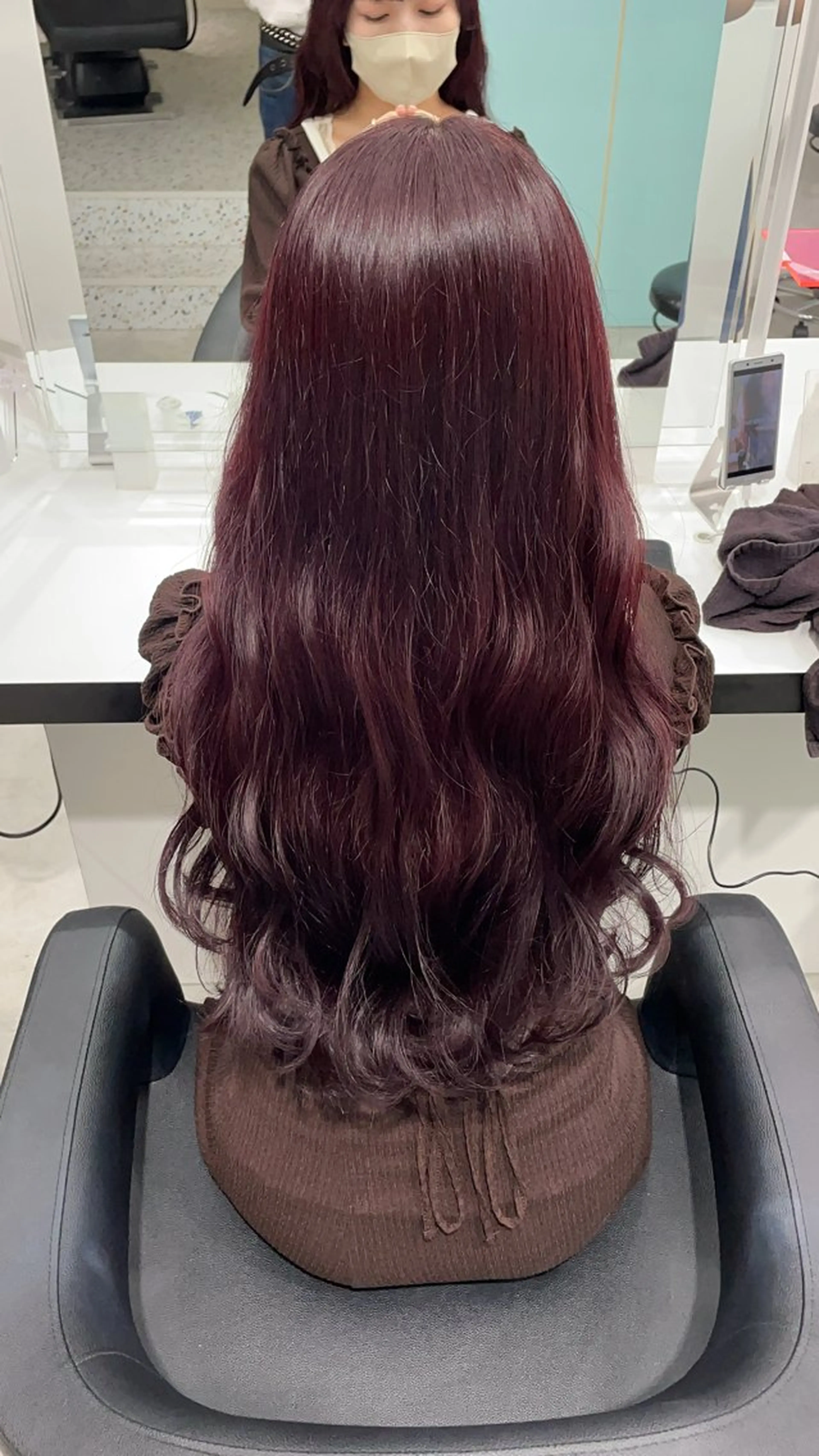 ロング カラー 履歴修正屋さん／ ブロンド／ホワイトのヘアスタイル