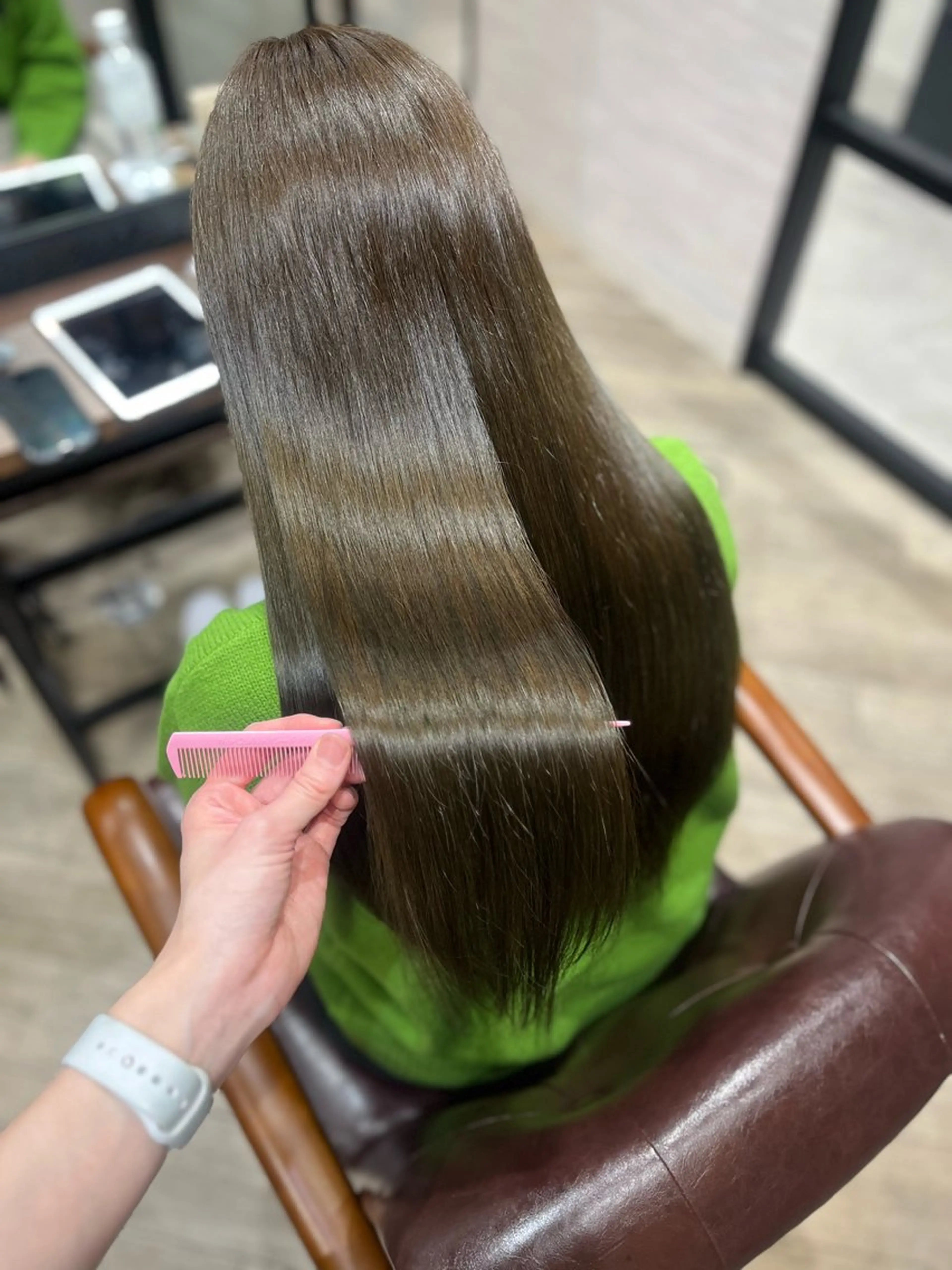 ロング カラー ベージュカラー オリーブベージュ カット ヘアカラー トリートメント 🫧ぷる艶カラー🫧 Yuubi🦩のヘアスタイル