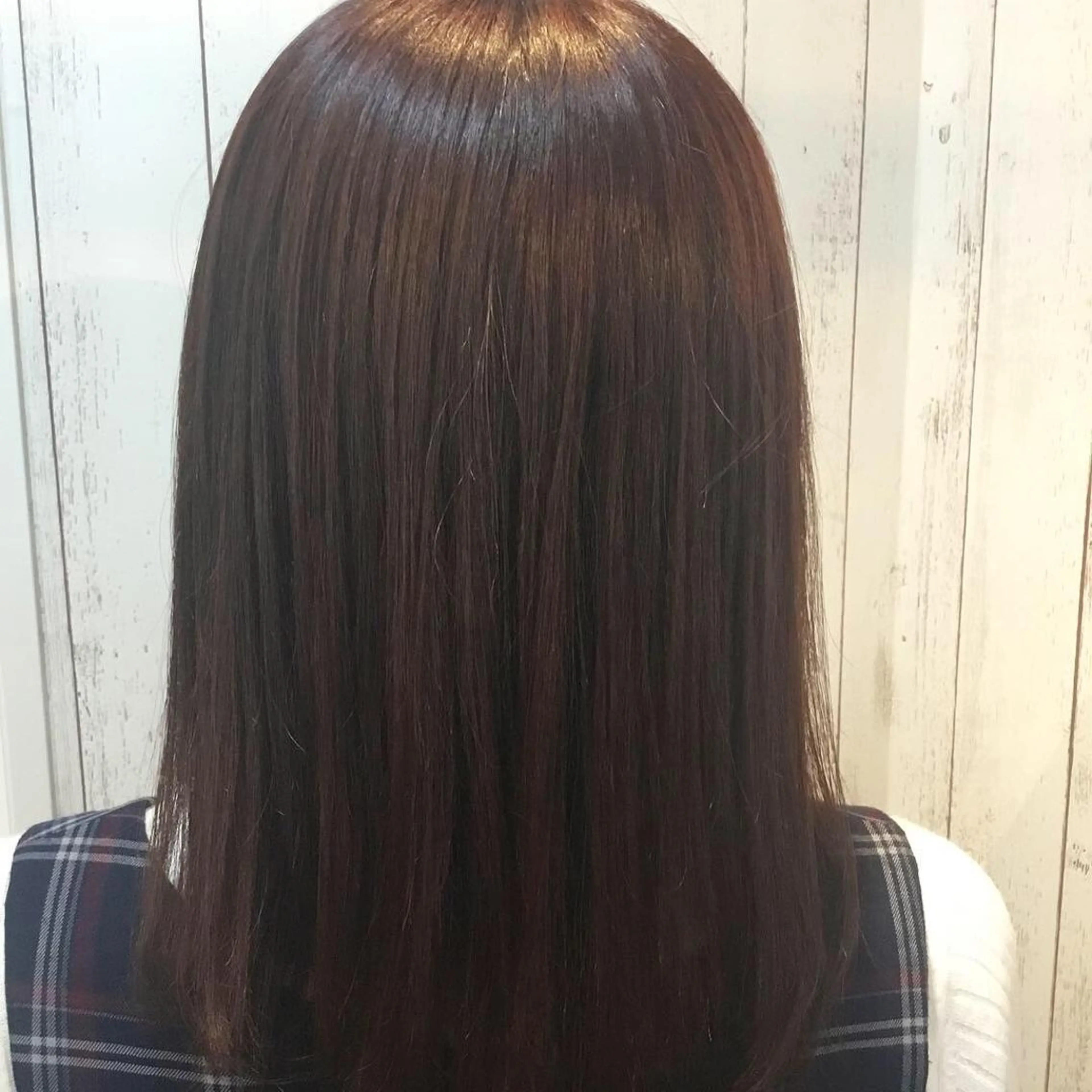 セミロング カラー パーマ 金崎 新吾のヘアスタイル