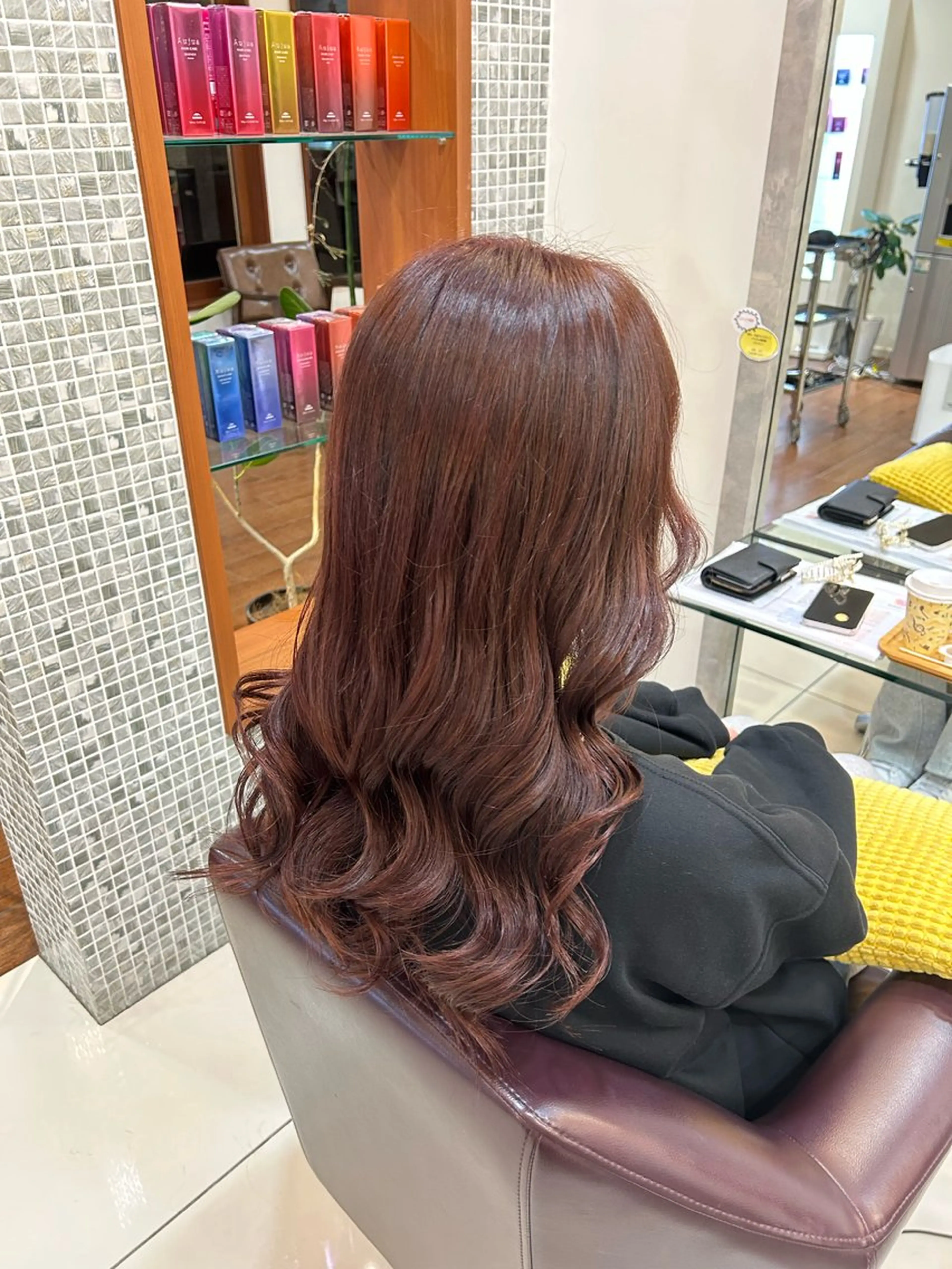 ロング ピンクブラウン カット ヘアカラー トリートメント トップスタイリスト 林すずかのヘアスタイル