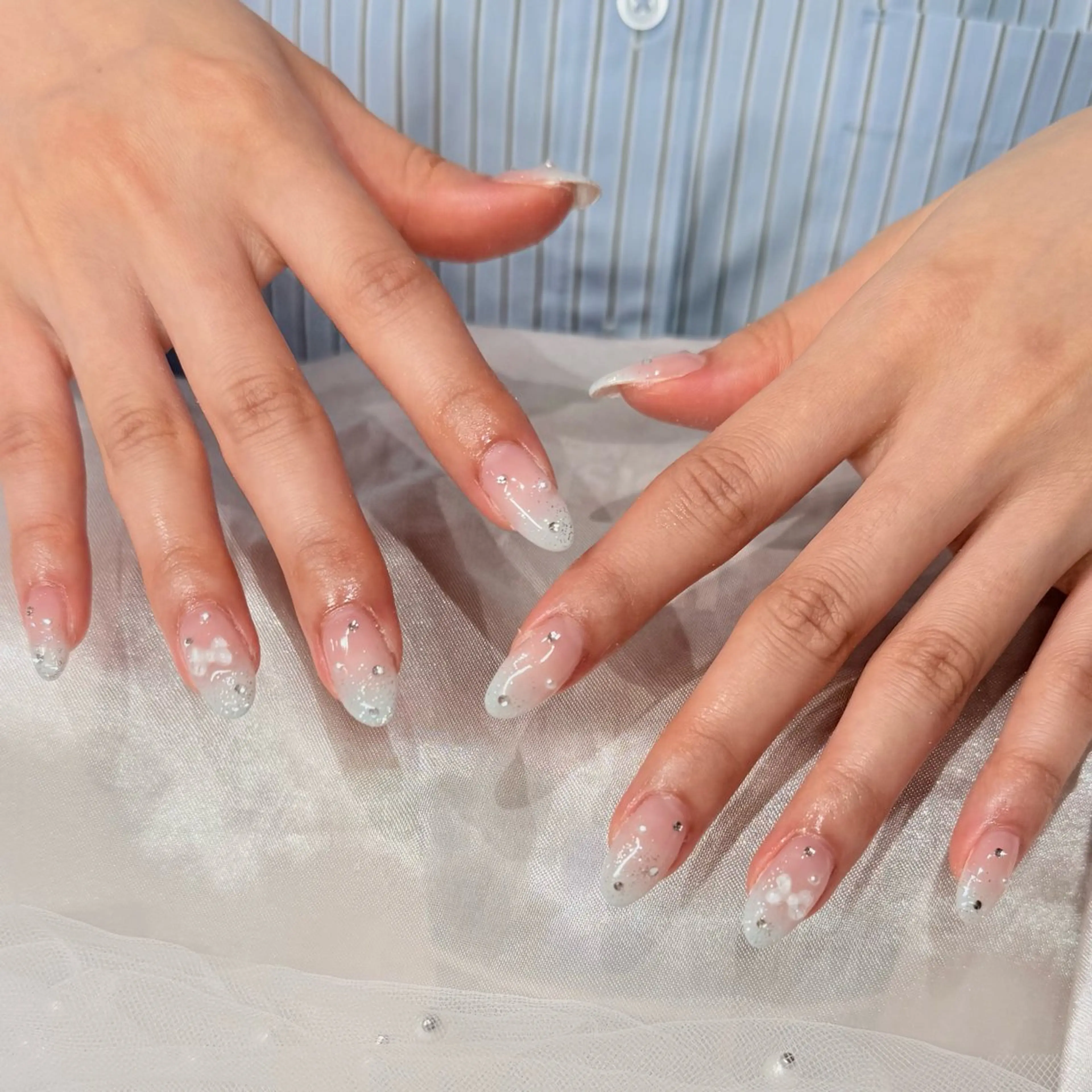 ネイル リボン ハンドネイル Roy心斎橋 ISHIKAWAのネイルデザイン