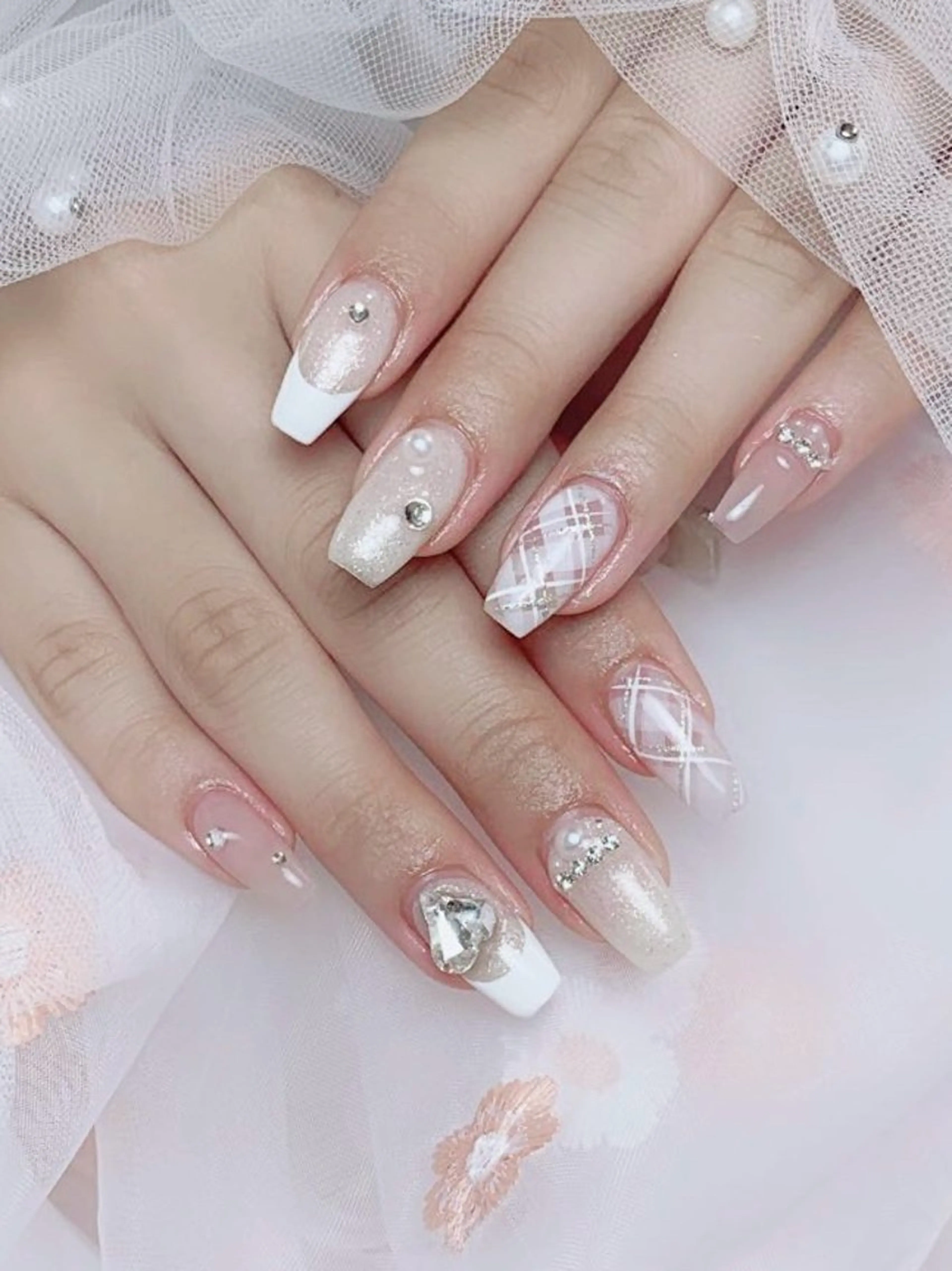 ネイル ハンドネイル ロータス ネイルサロンのネイルデザイン