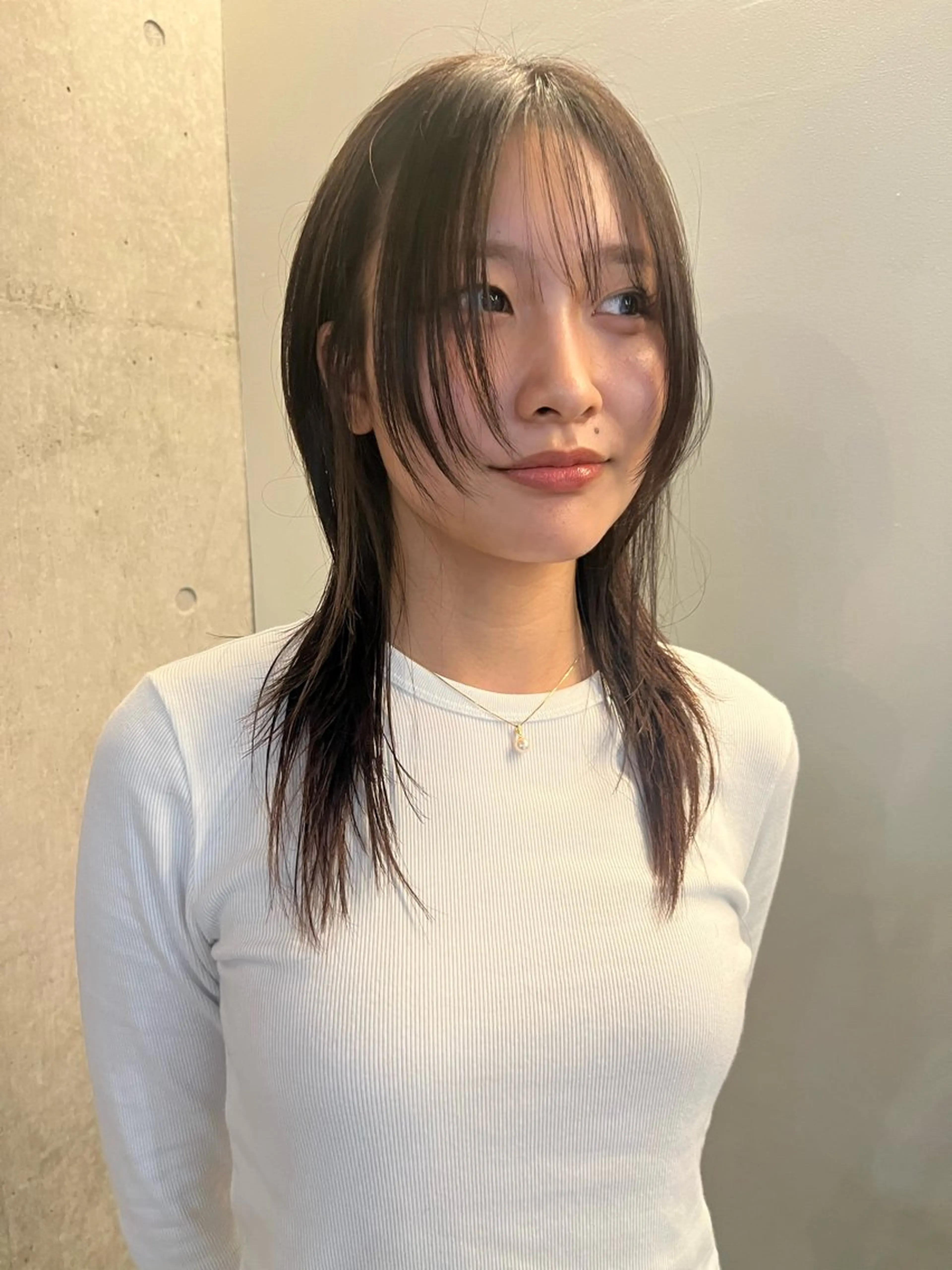 セミロング ハッシュカット 韓国風ヘア レイヤーカット シャギー カット レイヤーカット\ウル フ　chinatsuのヘアスタイル