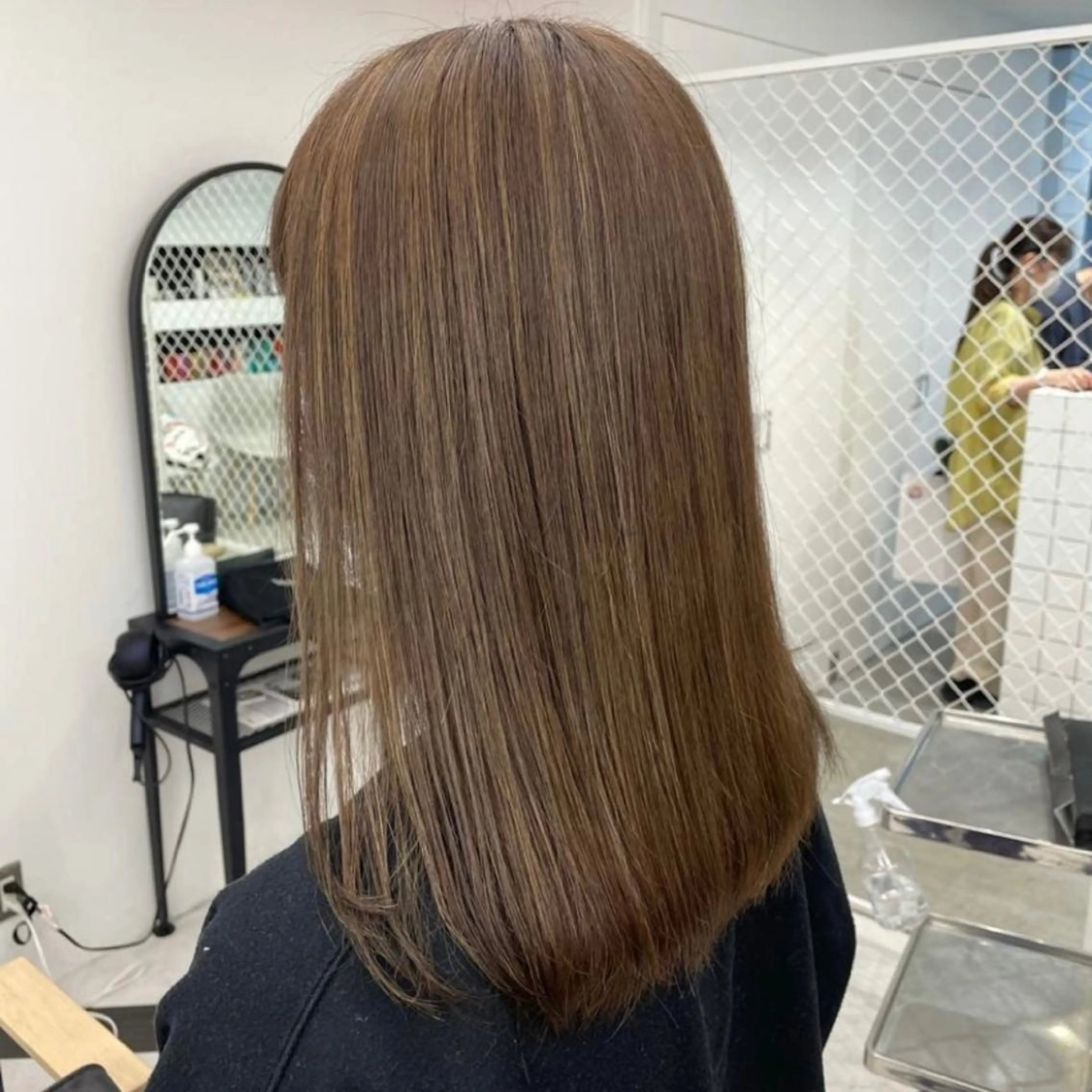 ミディアム カラー パーマ ヘアアレンジ メンズ メンズハイライト ハイライトカラー ハイライト 髪質改善 トリートメント mona/ ストレートスタイル✨のヘアスタイル