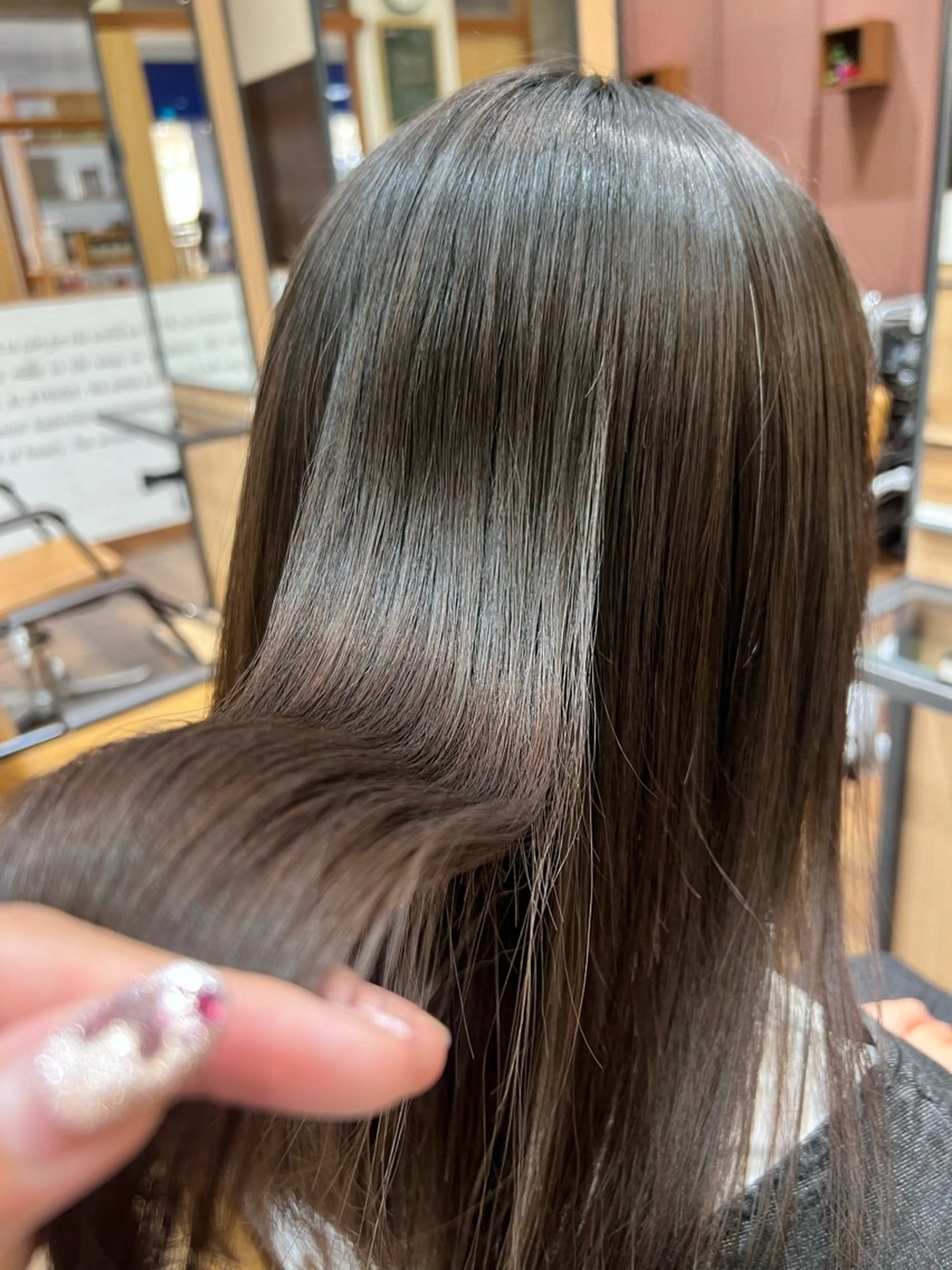 セミロング カラー 🌻井上 マリー🌻のヘアスタイル