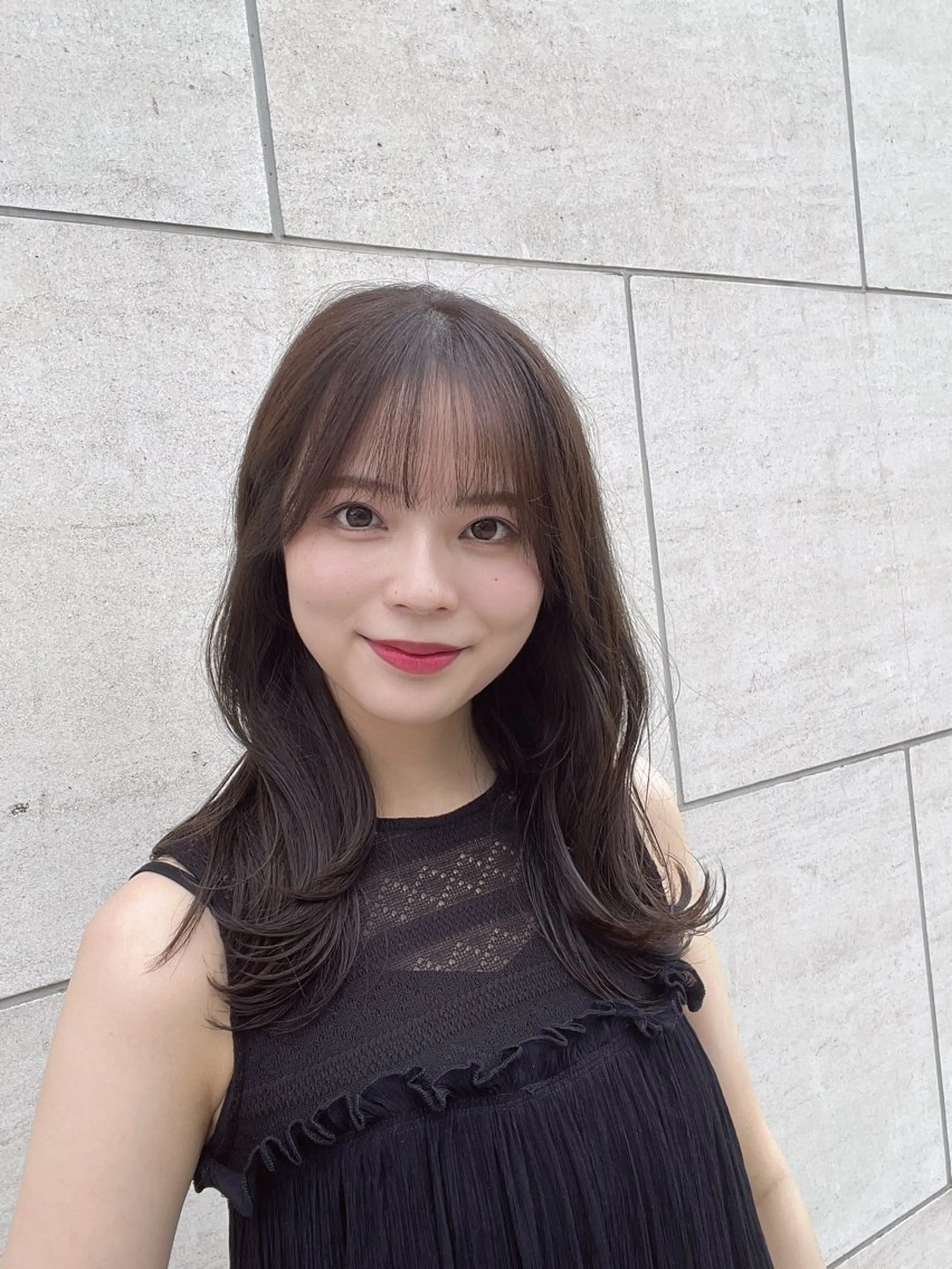 セミロング 中顔面短縮 顔まわり新田大翔のヘアスタイル