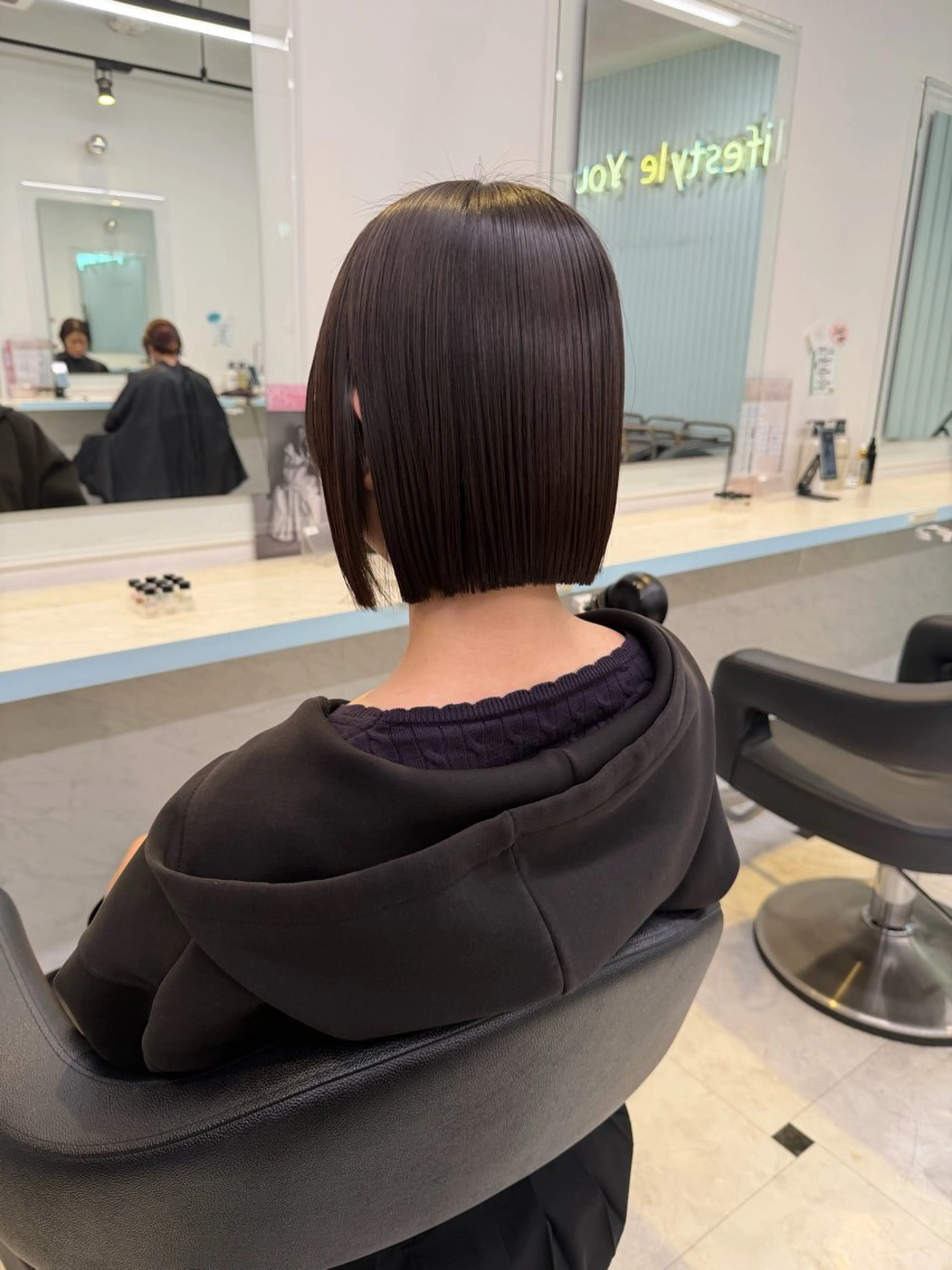 ショート カラー カット ヘアカラー トリートメント ヘッドスパ ヘアセット 🦋ハイトーンボブ ショート🦋トシキのヘアスタイル