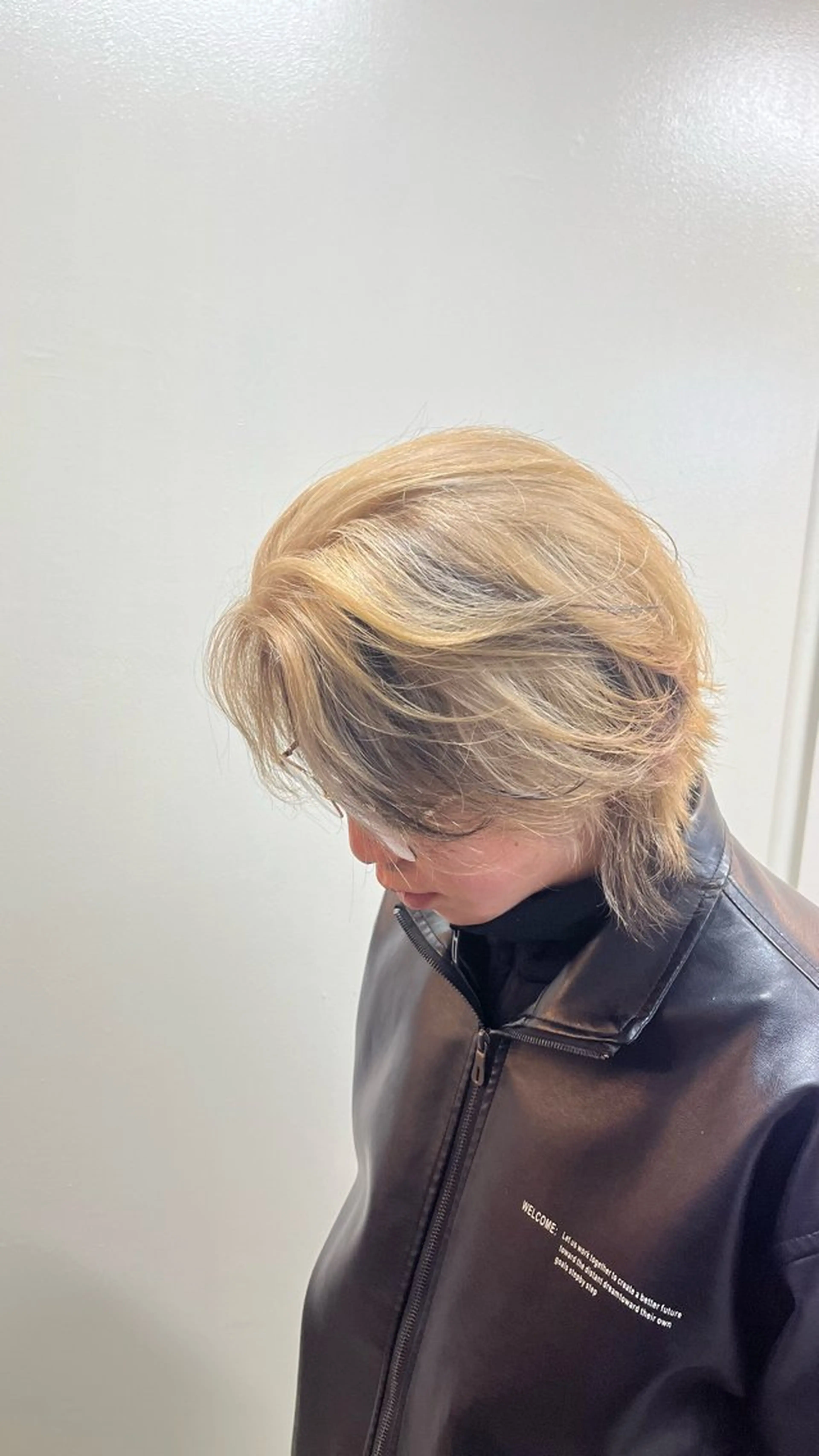 ミディアム カラー メンズ ミディアムパーマ メンズハイトーン メンズ韓国風 メンズパーマ ブロンド 🦄カイ/メンズ 韓国ヘア/メイク🦄のヘアスタイル