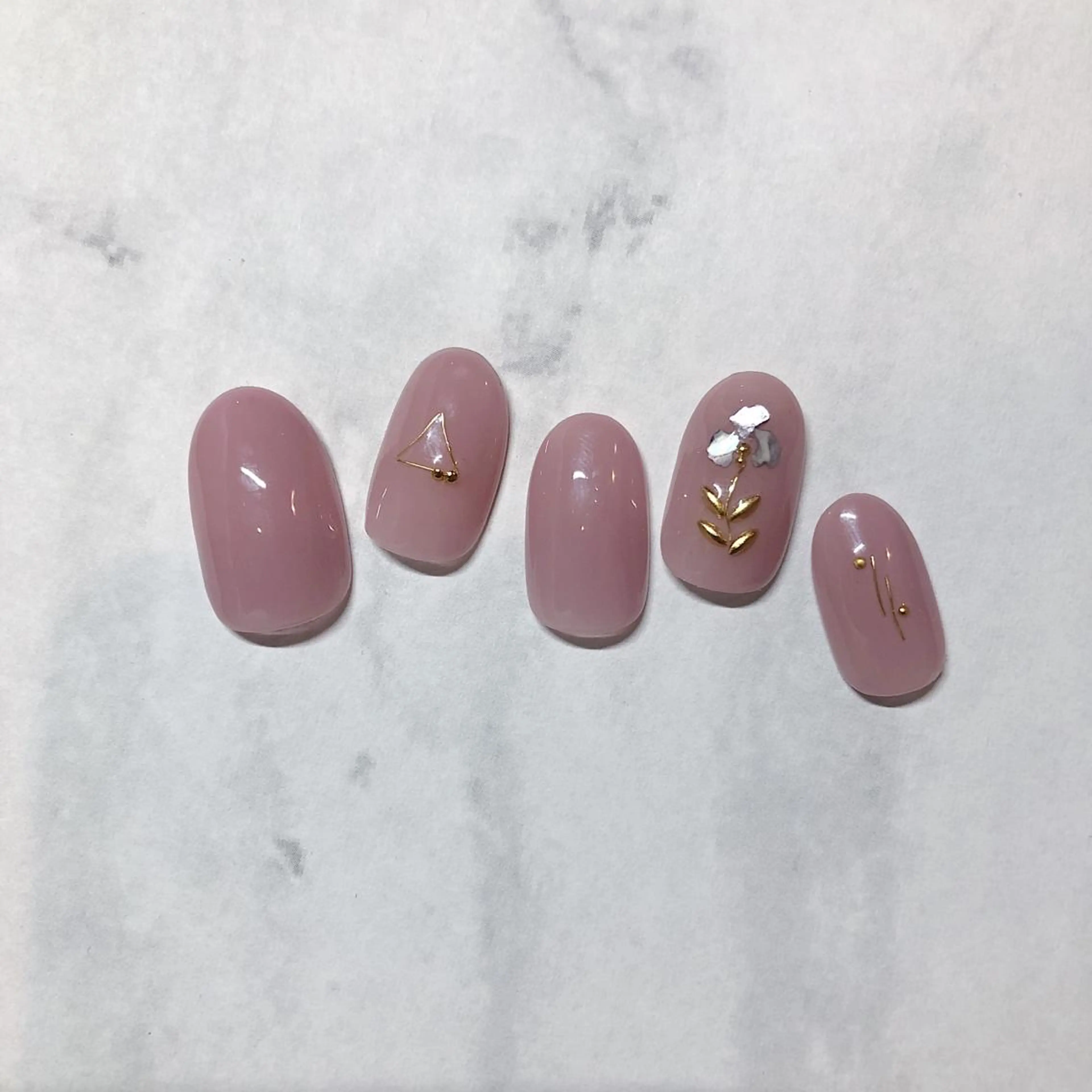 ネイル ハンドネイル 🌞💜 KAORI 🌴のネイルデザイン