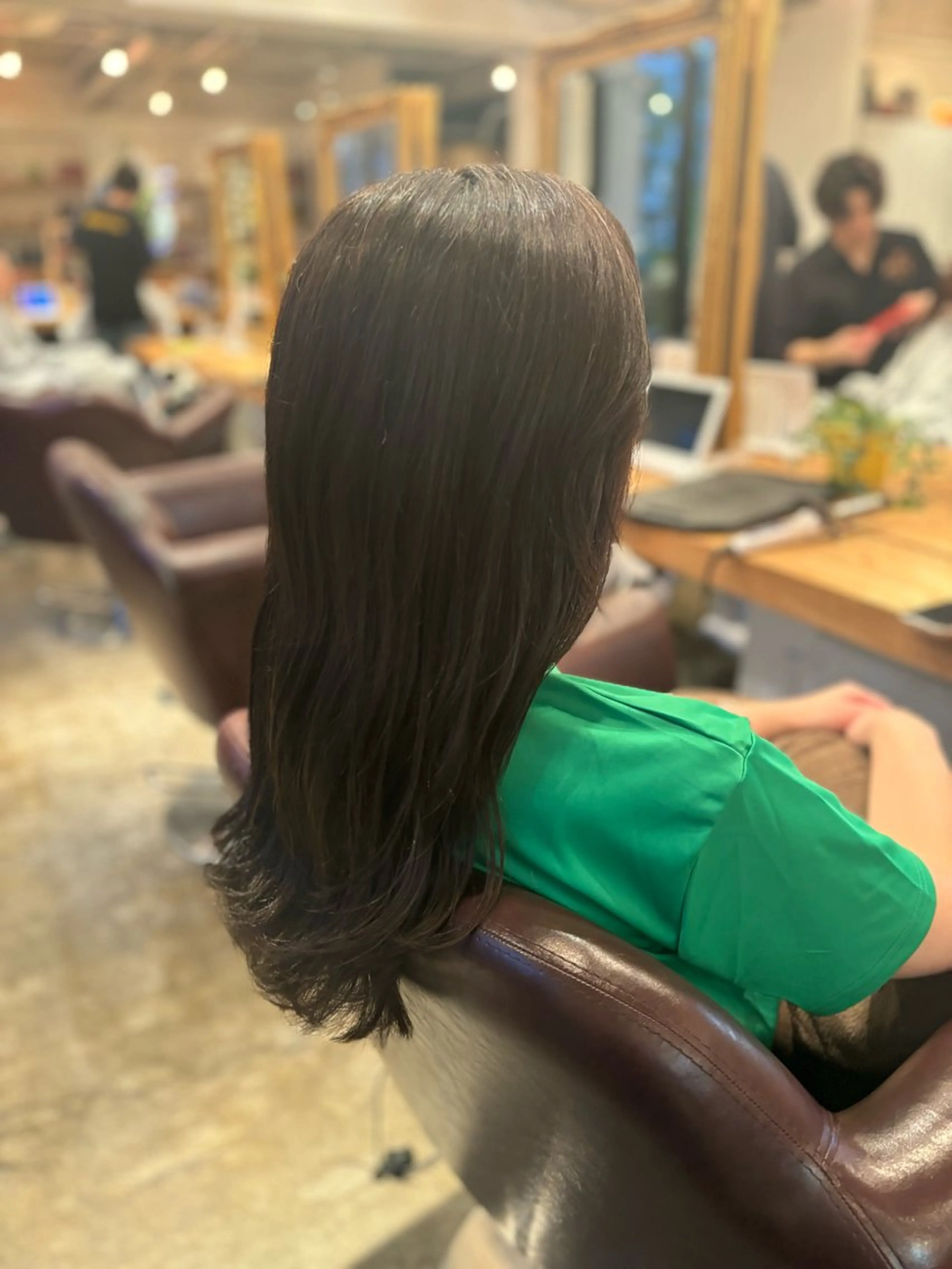 ロング カラー 髪質改善カラー ベージュ🤎YUMEのヘアスタイル