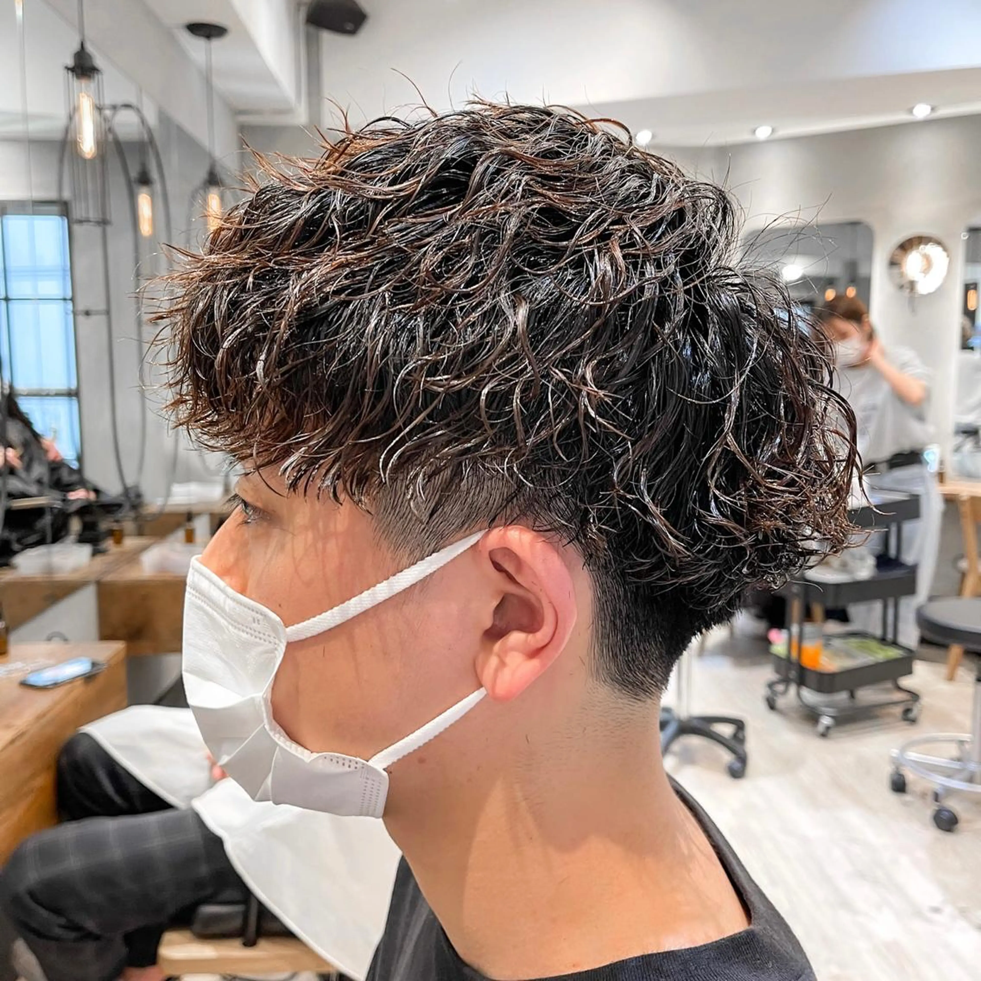 ショート パーマ ツイストスパイラルパーマ スパイラルパーマ カット パーマ トリートメント ヘアセット 新宿メンズ専門 モテ清潔感パーマ特化のヘアスタイル