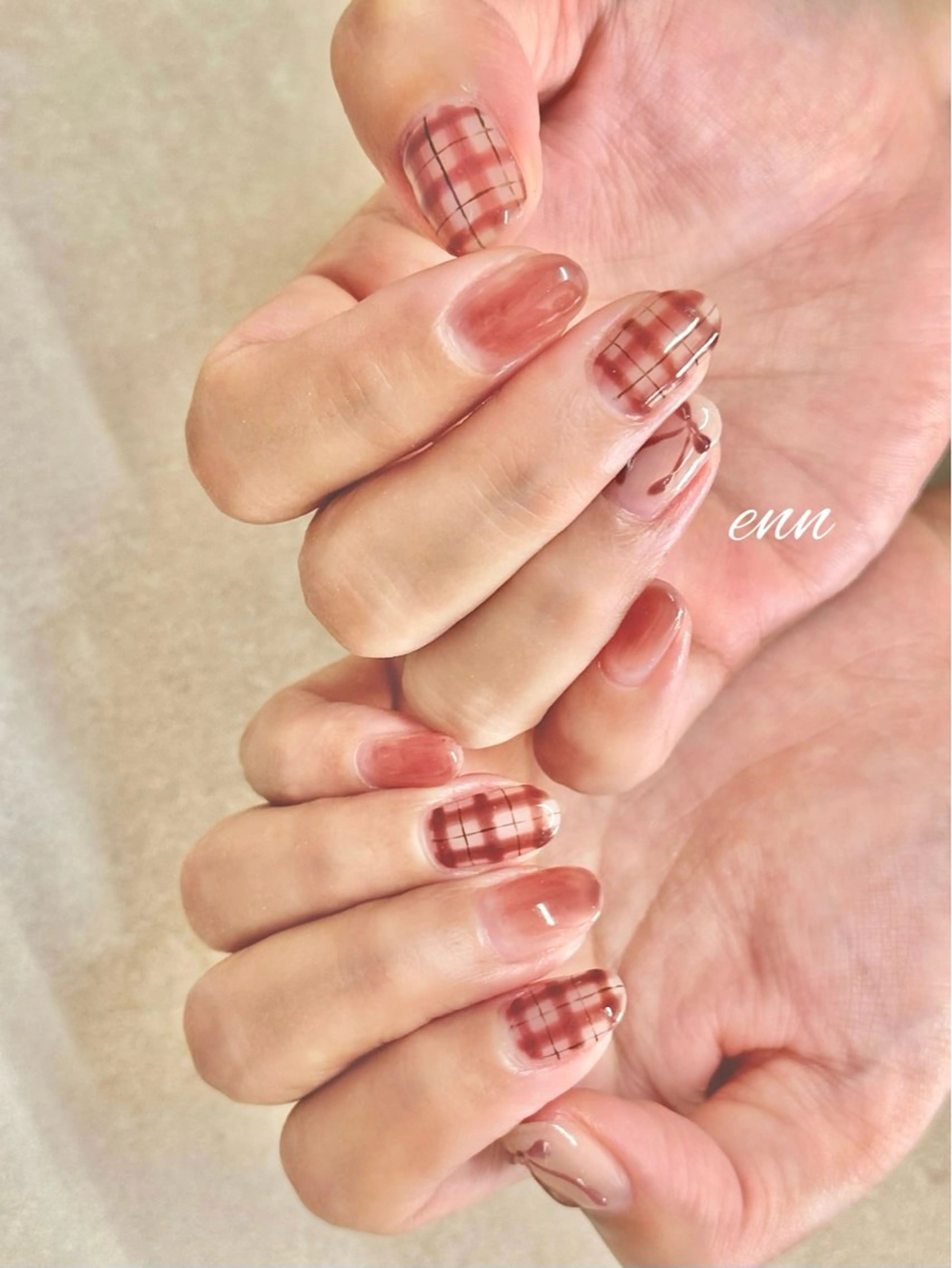 ネイル ボルドー リボン 【 enn 】 Uzuka Yukaのネイルデザイン