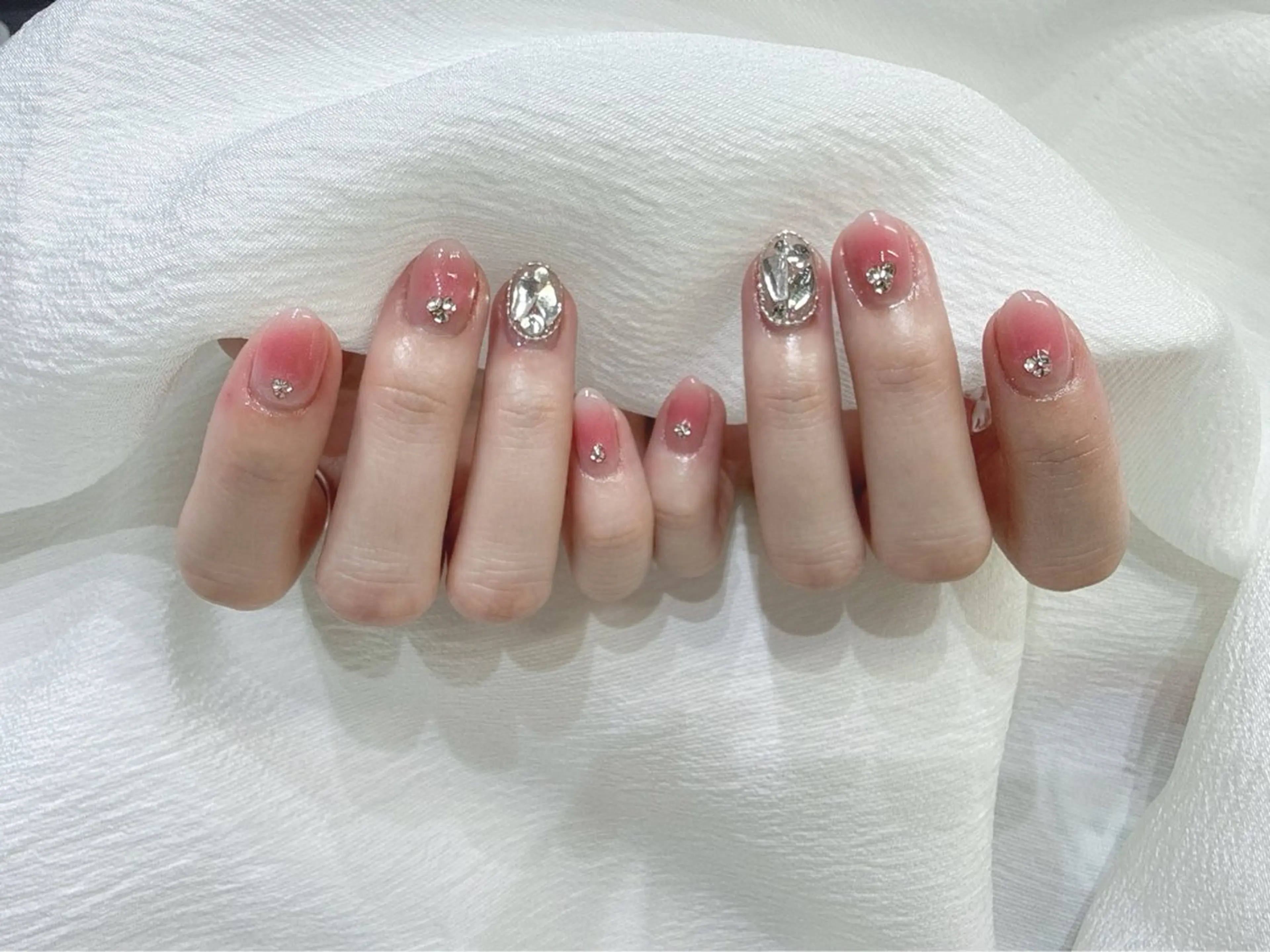 ネイル ハンドネイル ハンドケア NailSalon✨ Écrinエクランのネイルデザイン