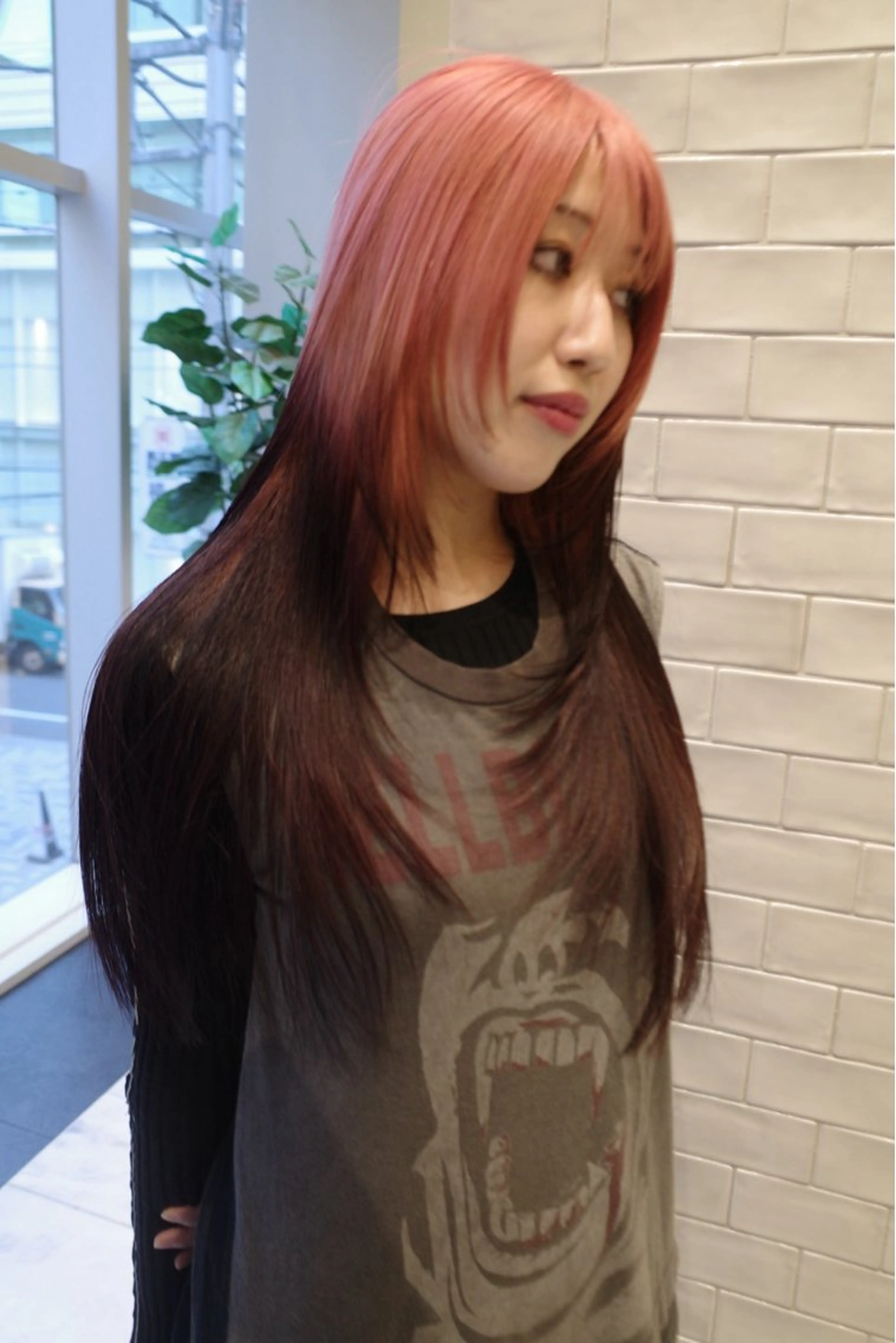 ミディアム カラー カット ヘアカラー トリートメント ブリーチ🪡 ボブ🧶レイヤーのヘアスタイル