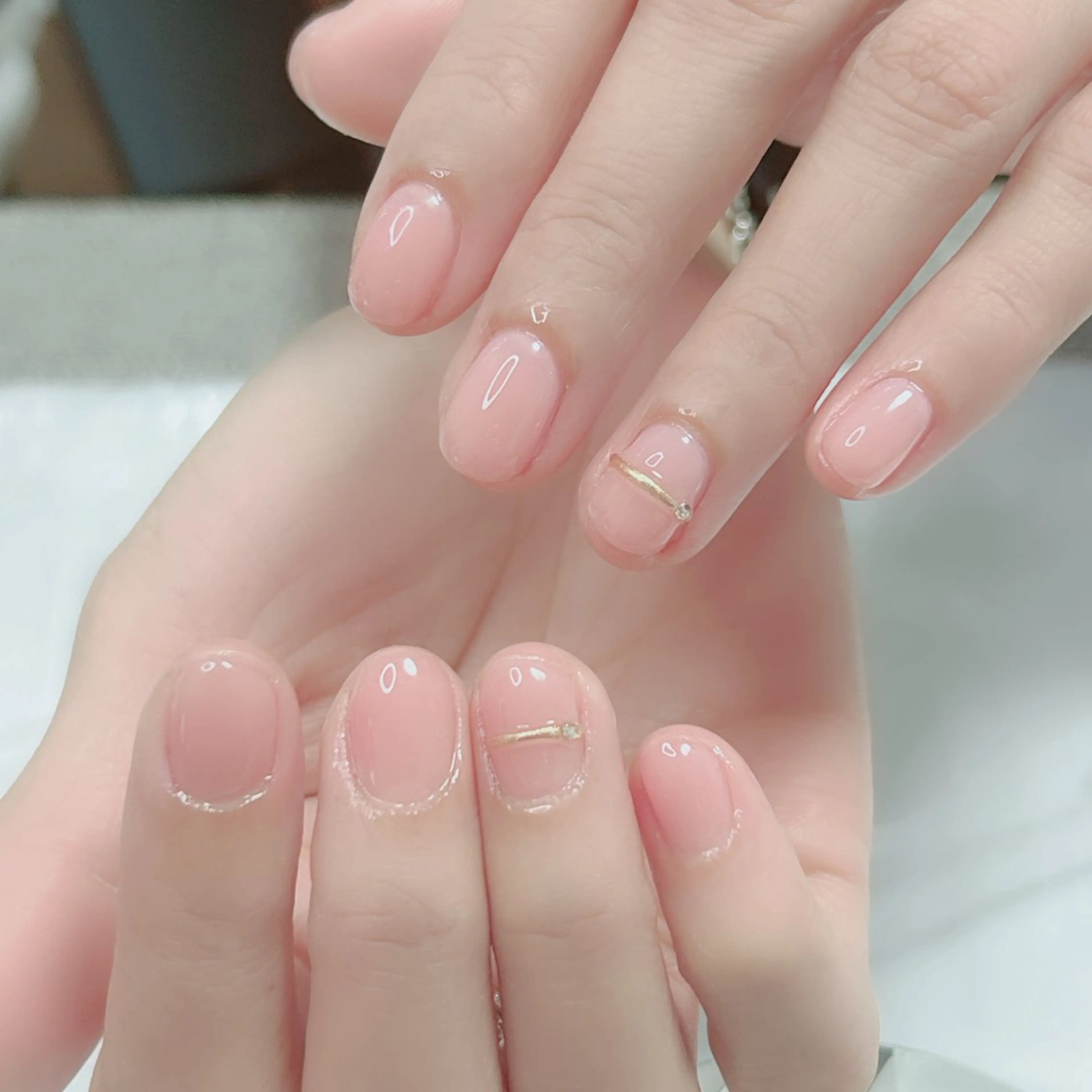 ネイル オーロラネイル ミラーネイル オフィスネイル ワンカラーネイル シンプルネイル ハンドネイル Cute Tips nailのネイルデザイン