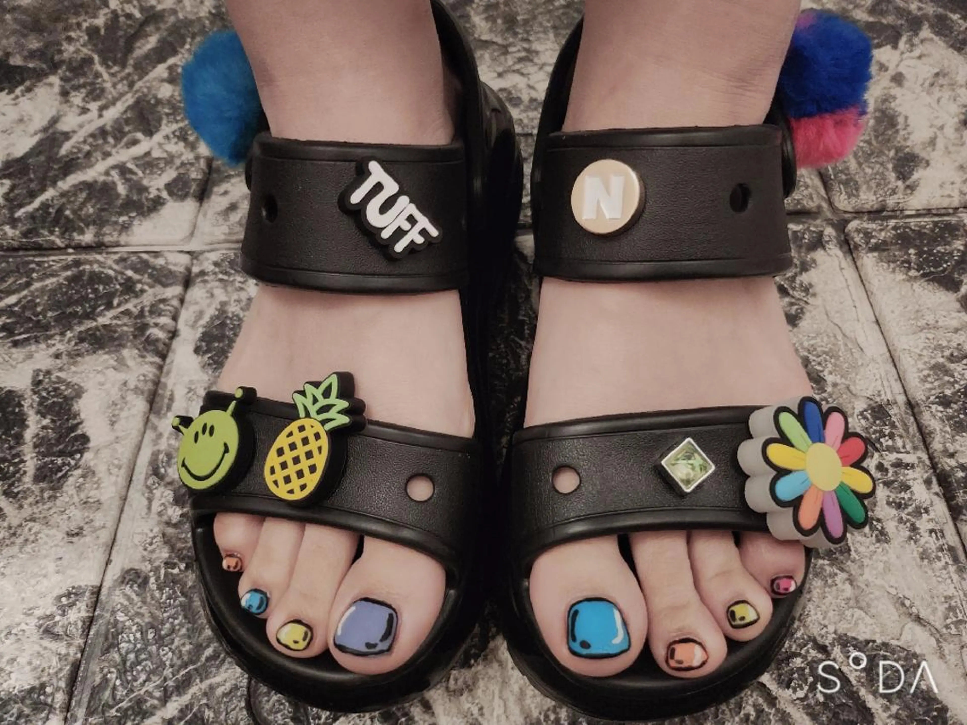 ネイル フットネイル フットネイル nail salon Luanaのネイルデザイン