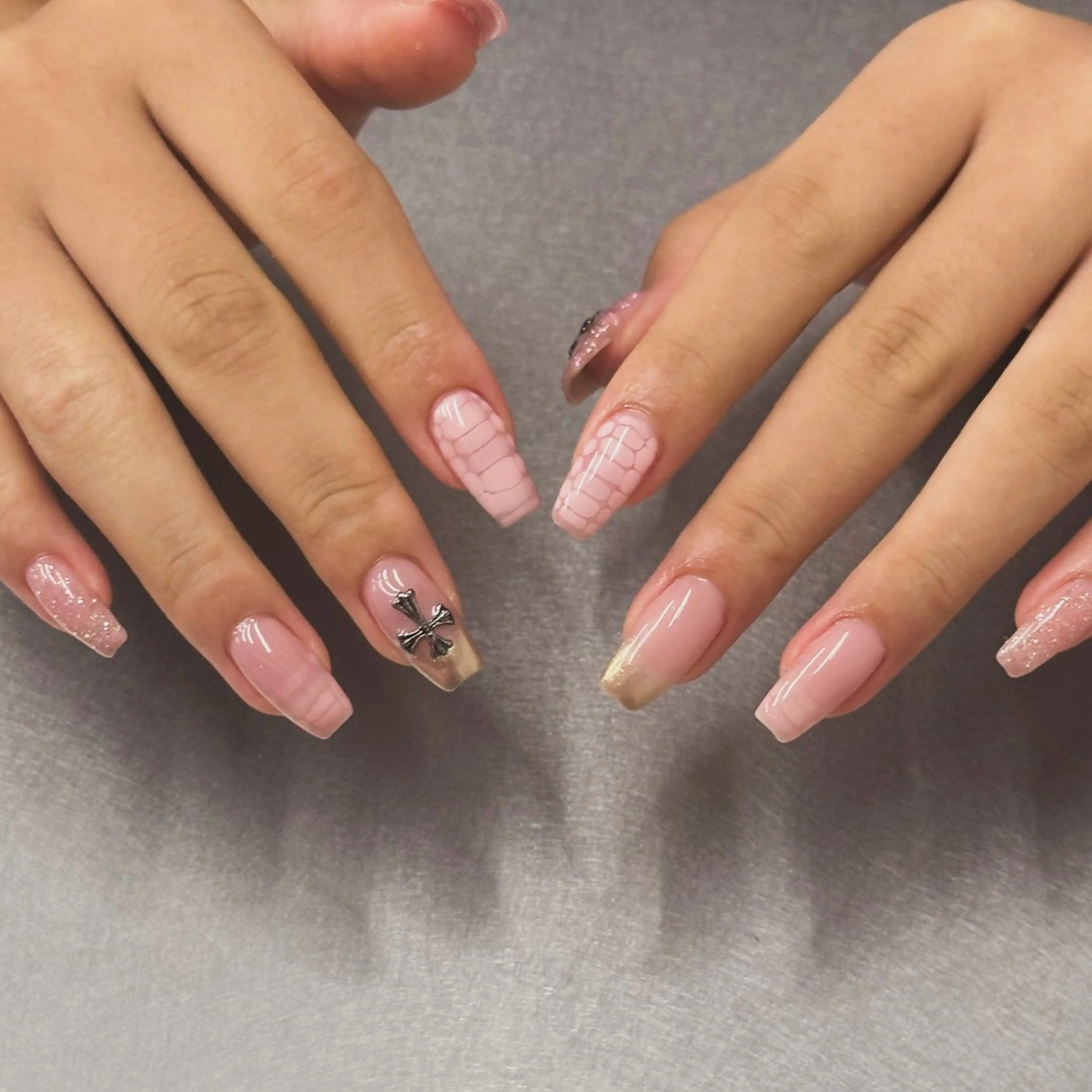 ネイル SHELLTOKYO miinaのネイルデザイン